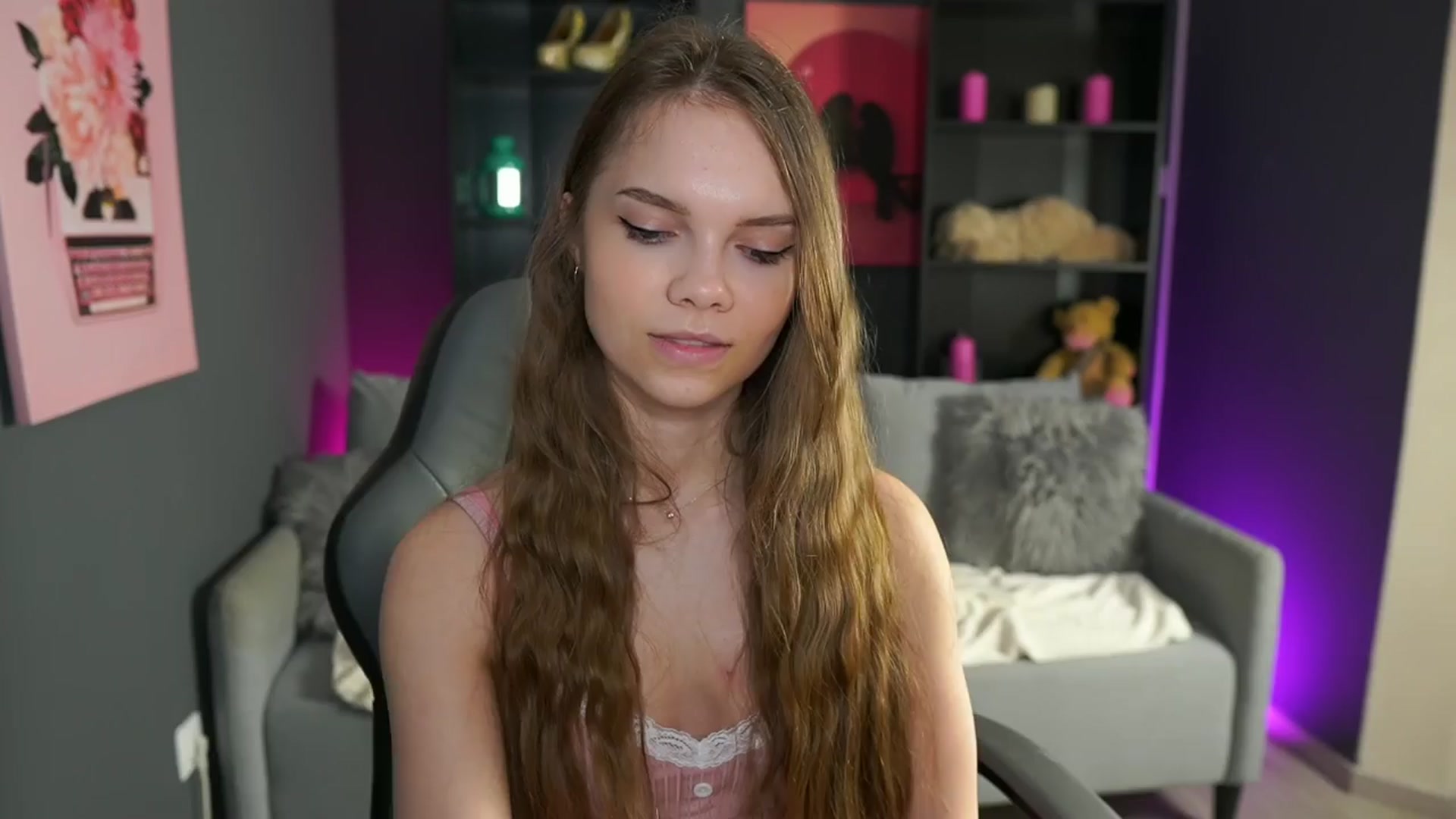 Gallery image thumbnail from Natasha_Malk's myfreecams stream on, 03/28/2024, 17:45 image 5 of 20