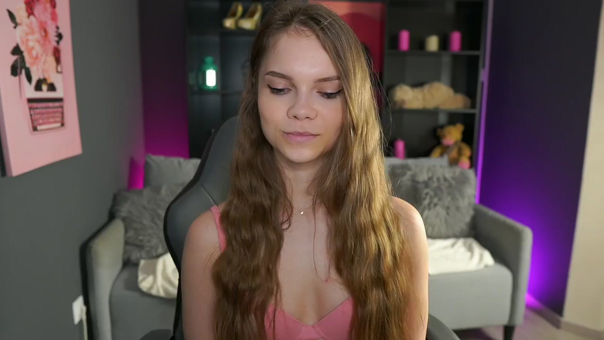 Gallery image thumbnail from Natasha_Malk's myfreecams stream on, 03/28/2024, 19:20 image 18 of 20