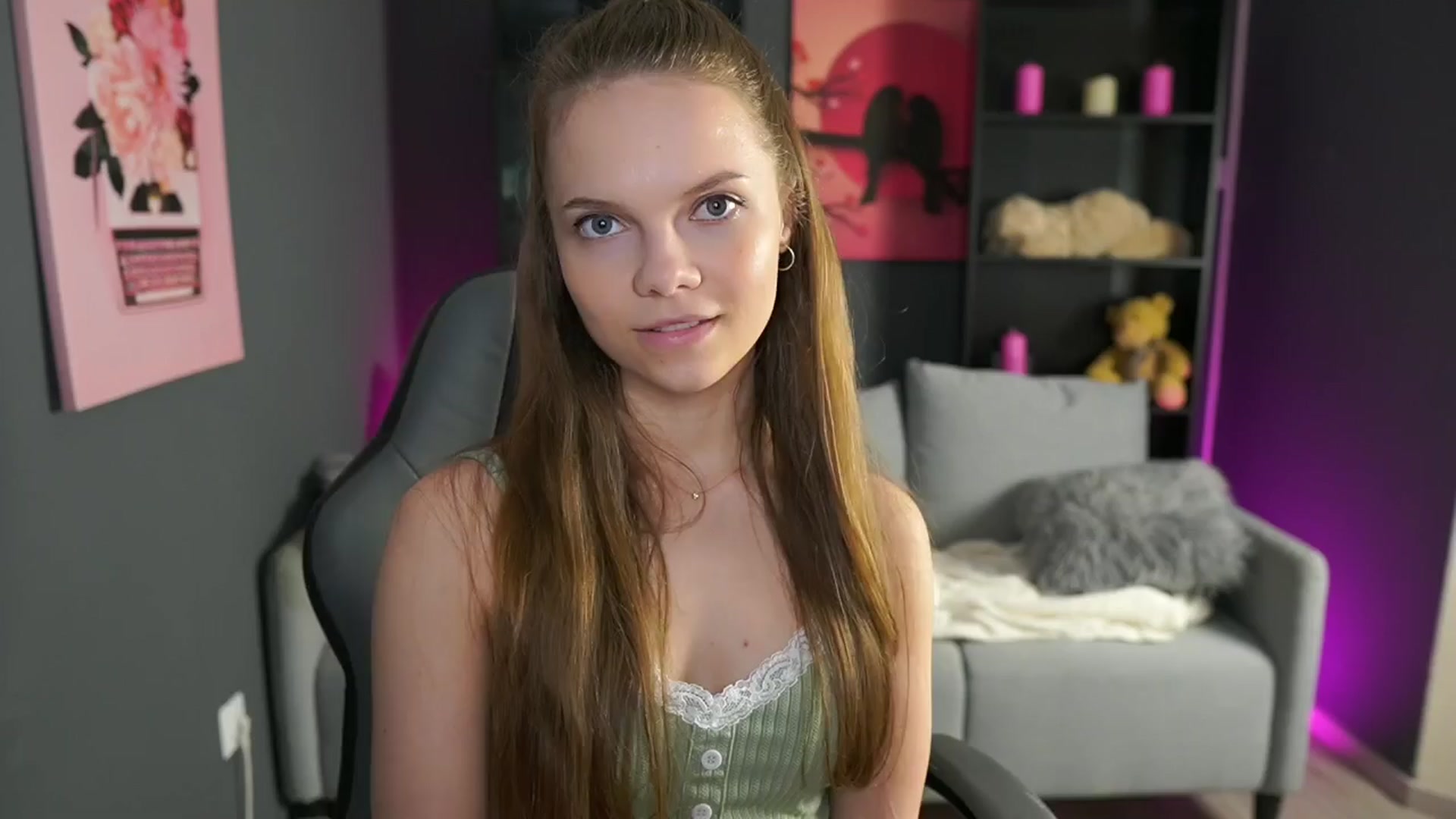 Gallery image thumbnail from Natasha_Malk's myfreecams stream on, 03/30/2024, 19:17 image 12 of 20