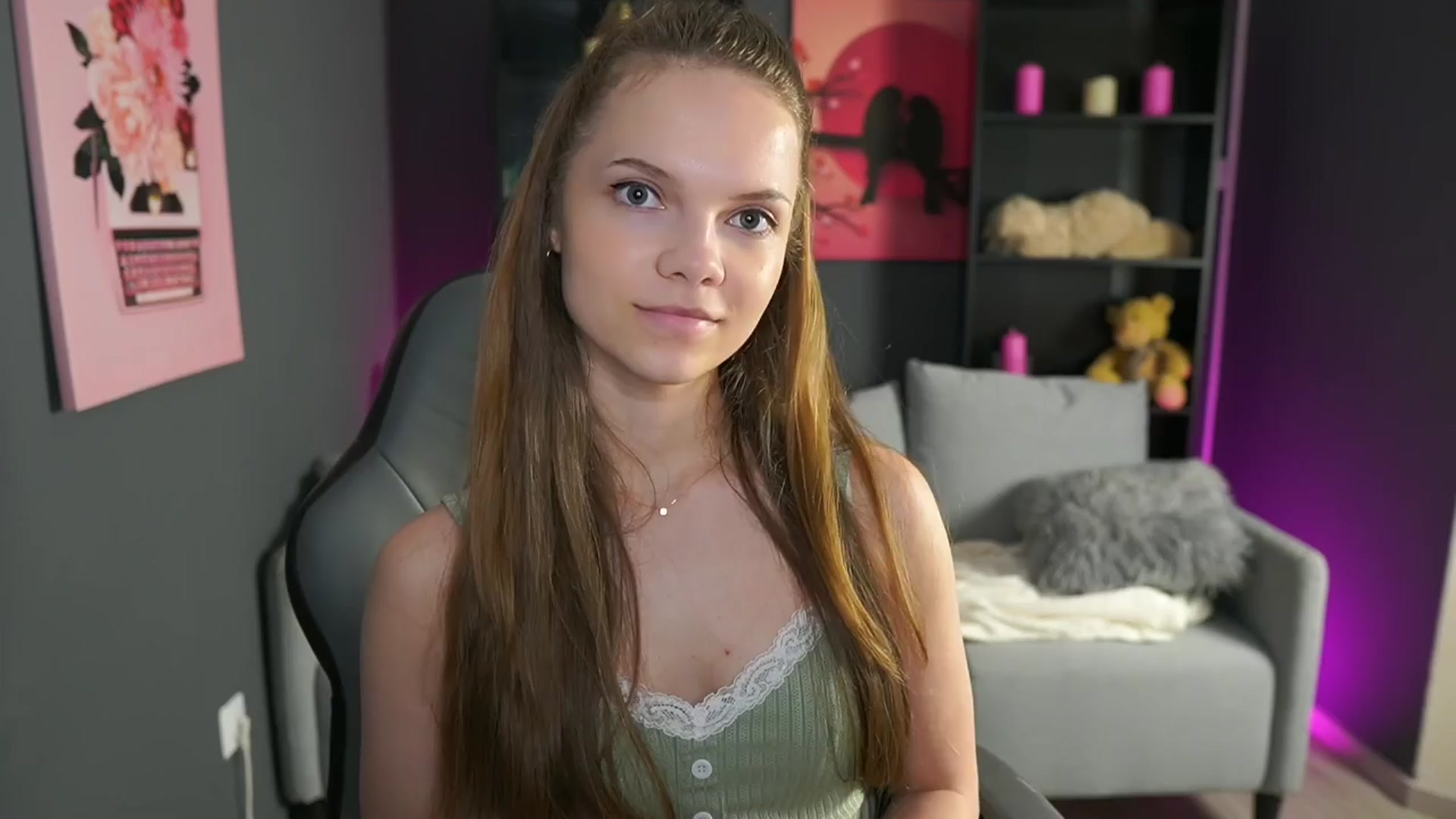 Gallery image thumbnail from Natasha_Malk's myfreecams stream on, 03/30/2024, 19:17 image 9 of 20
