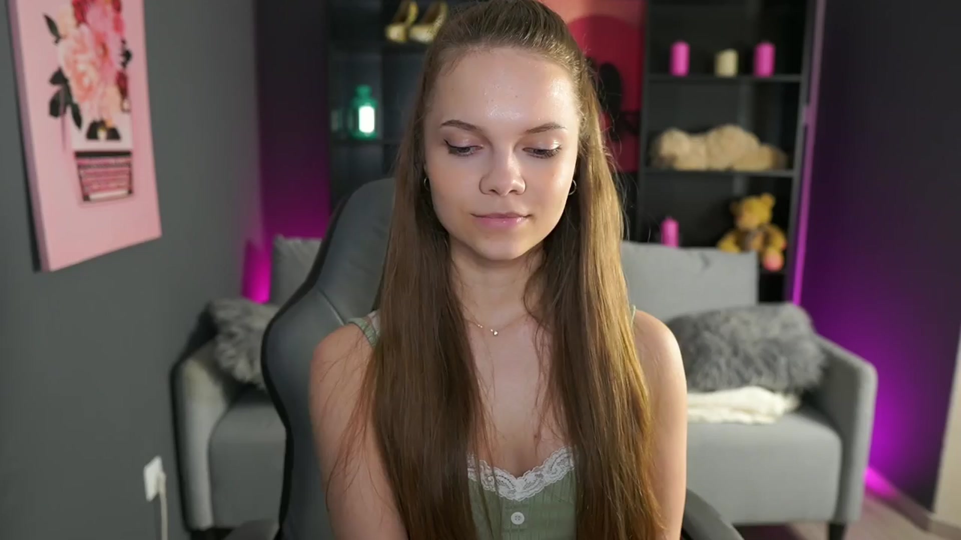 Gallery image thumbnail from Natasha_Malk's myfreecams stream on, 03/30/2024, 19:17 image 5 of 20