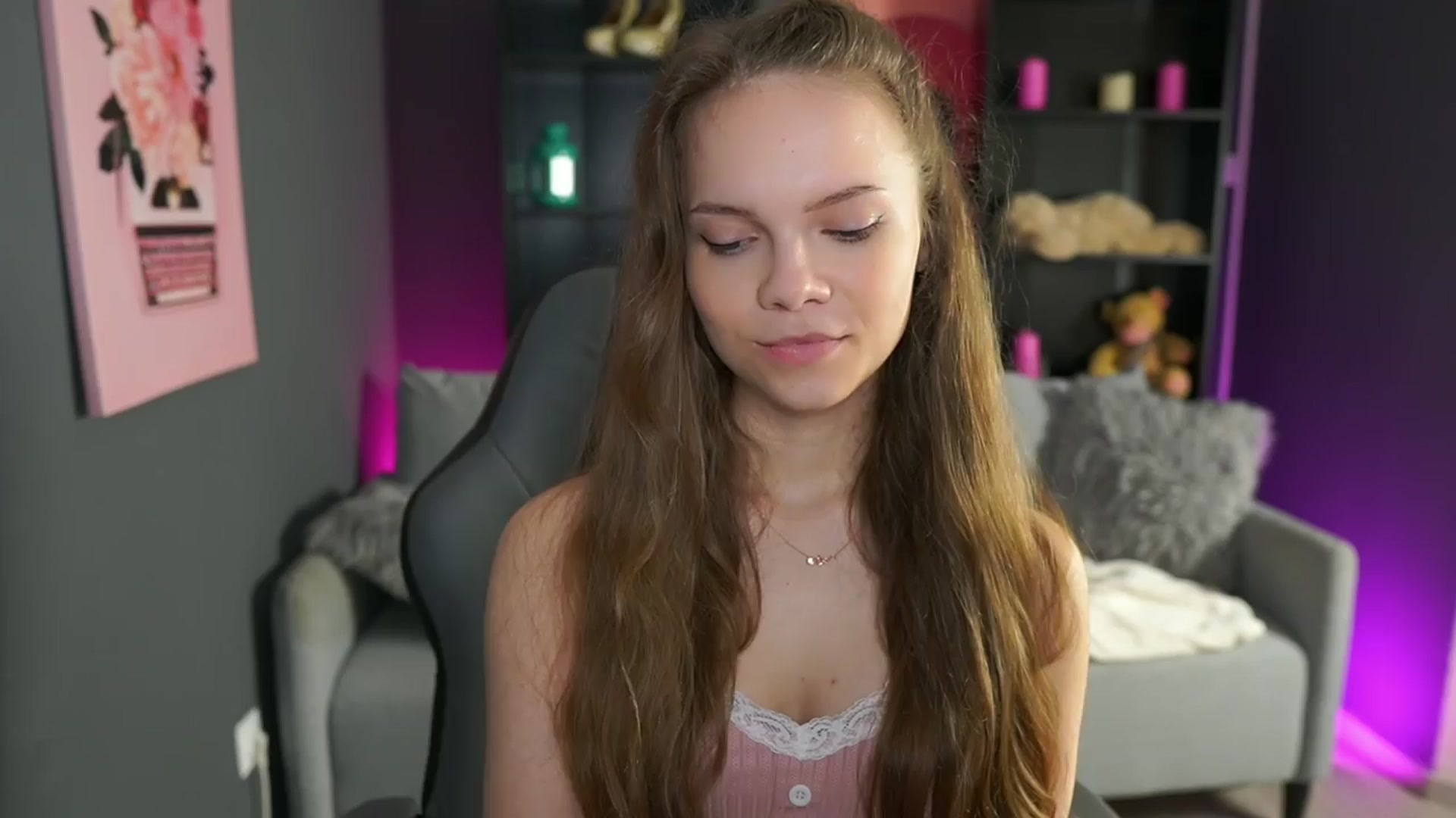 Gallery image thumbnail from Natasha_Malk's myfreecams stream on, 04/04/2024, 16:22 image 5 of 20