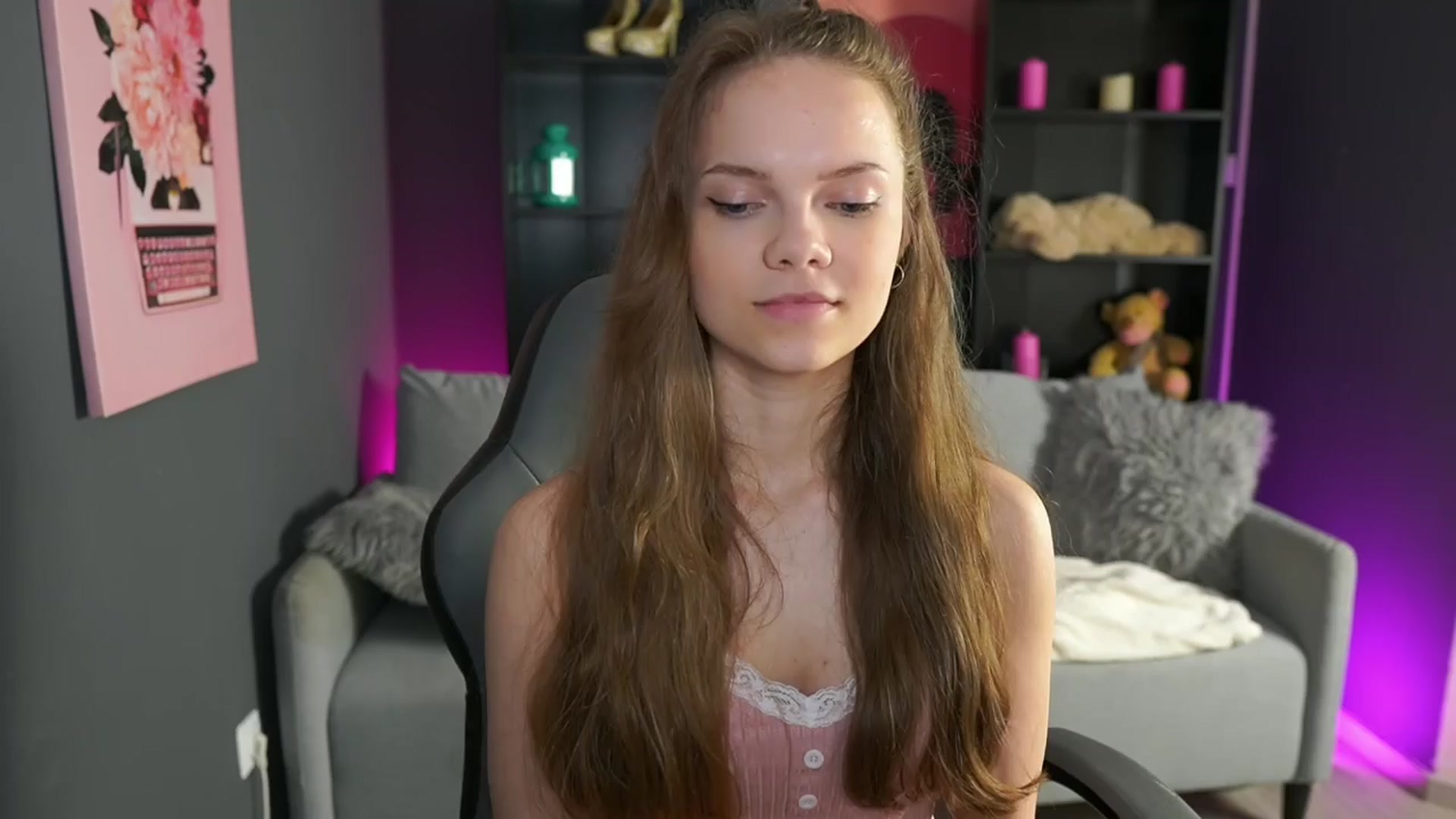Gallery image thumbnail from Natasha_Malk's myfreecams stream on, 04/04/2024, 17:33 image 17 of 20