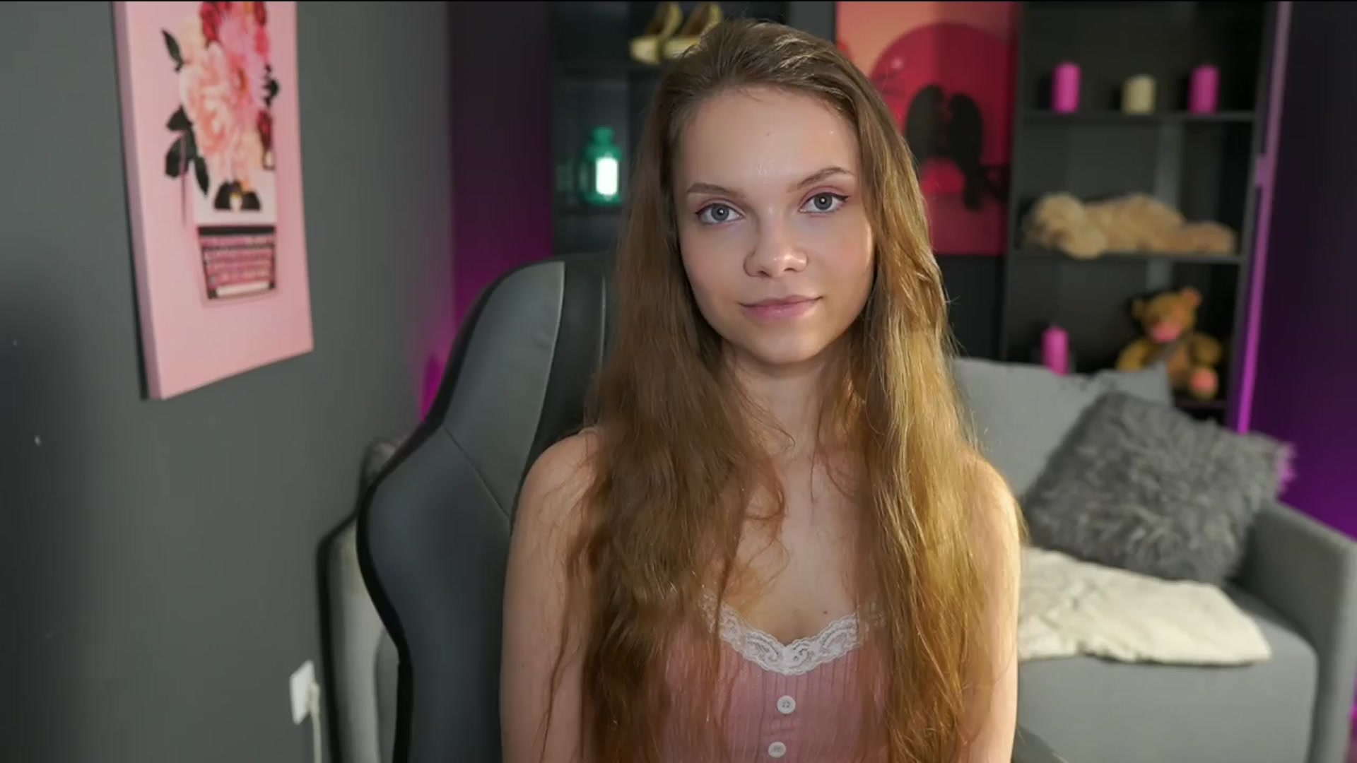 Gallery image thumbnail from Natasha_Malk's myfreecams stream on, 04/06/2024, 12:20 image 19 of 20