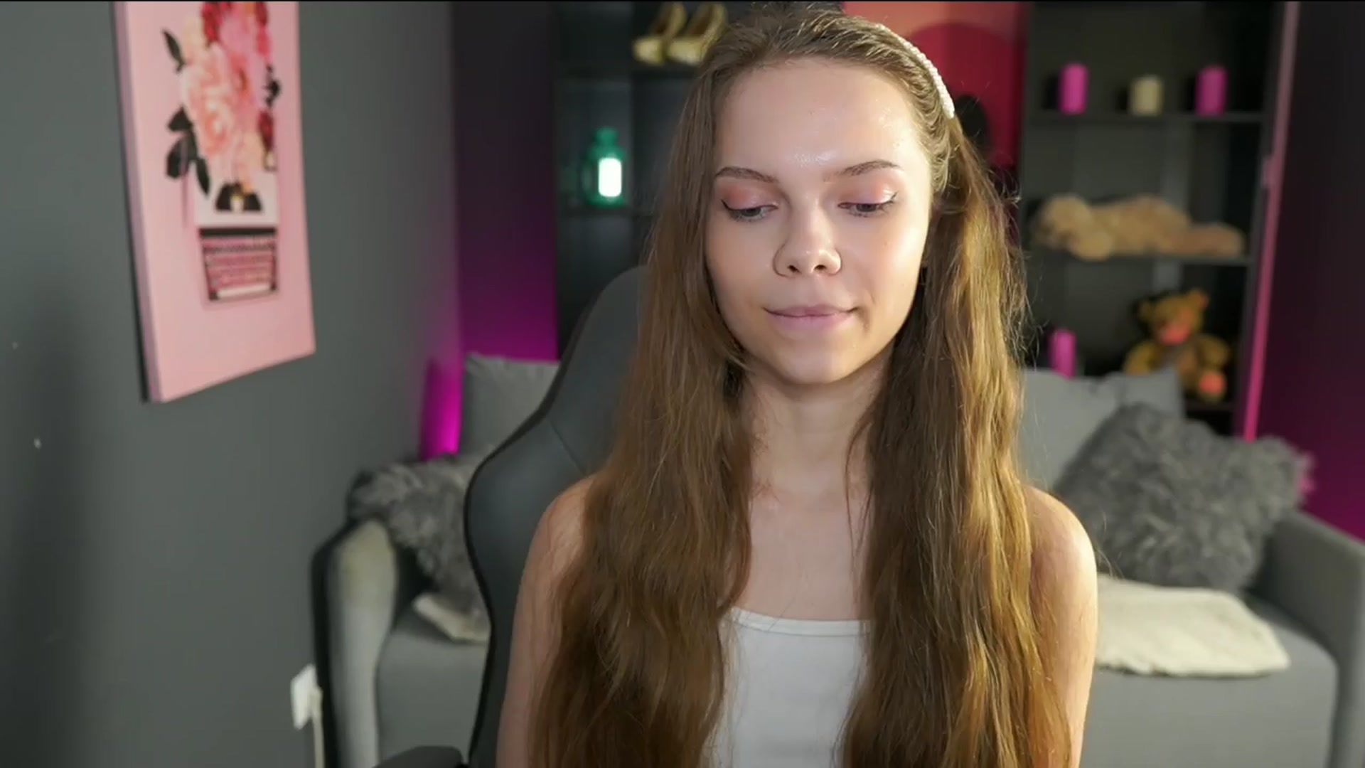 Gallery image thumbnail from Natasha_Malk's myfreecams stream on, 04/07/2024, 12:14 image 19 of 20