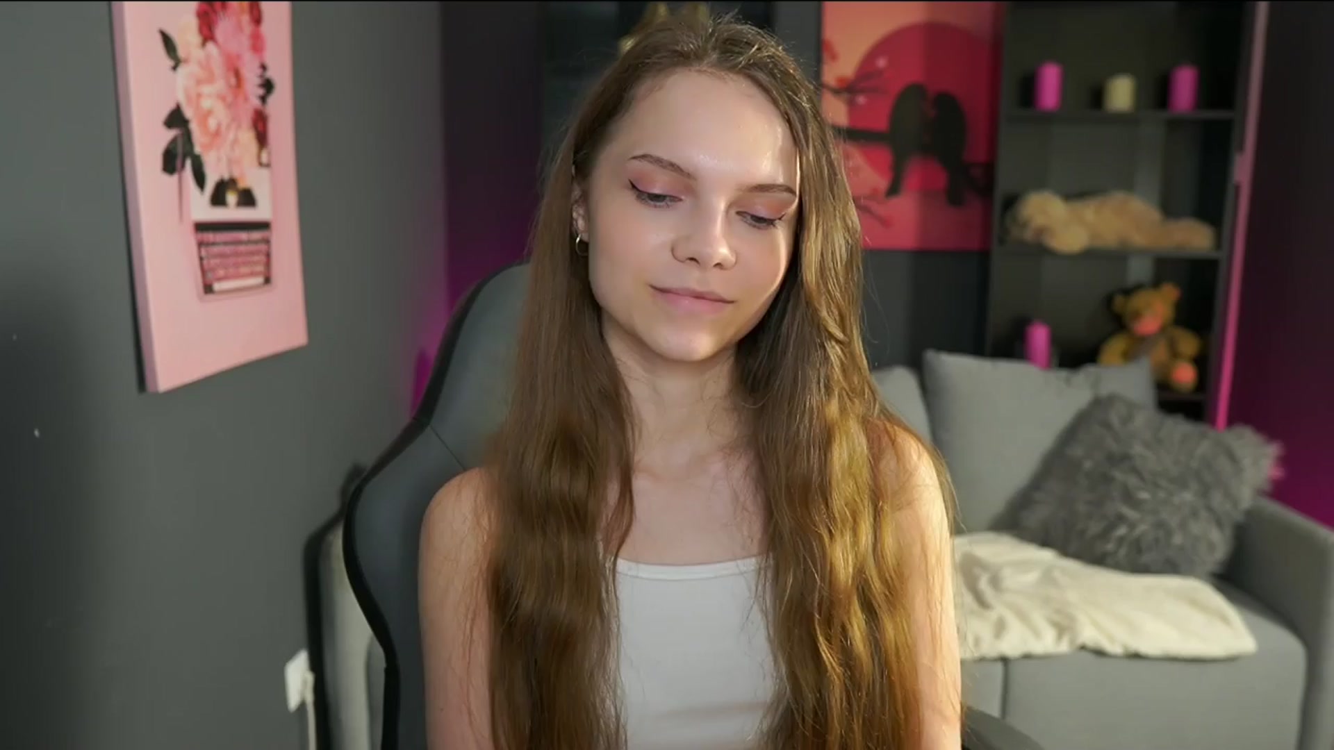 Gallery image thumbnail from Natasha_Malk's myfreecams stream on, 04/07/2024, 18:10 image 13 of 20