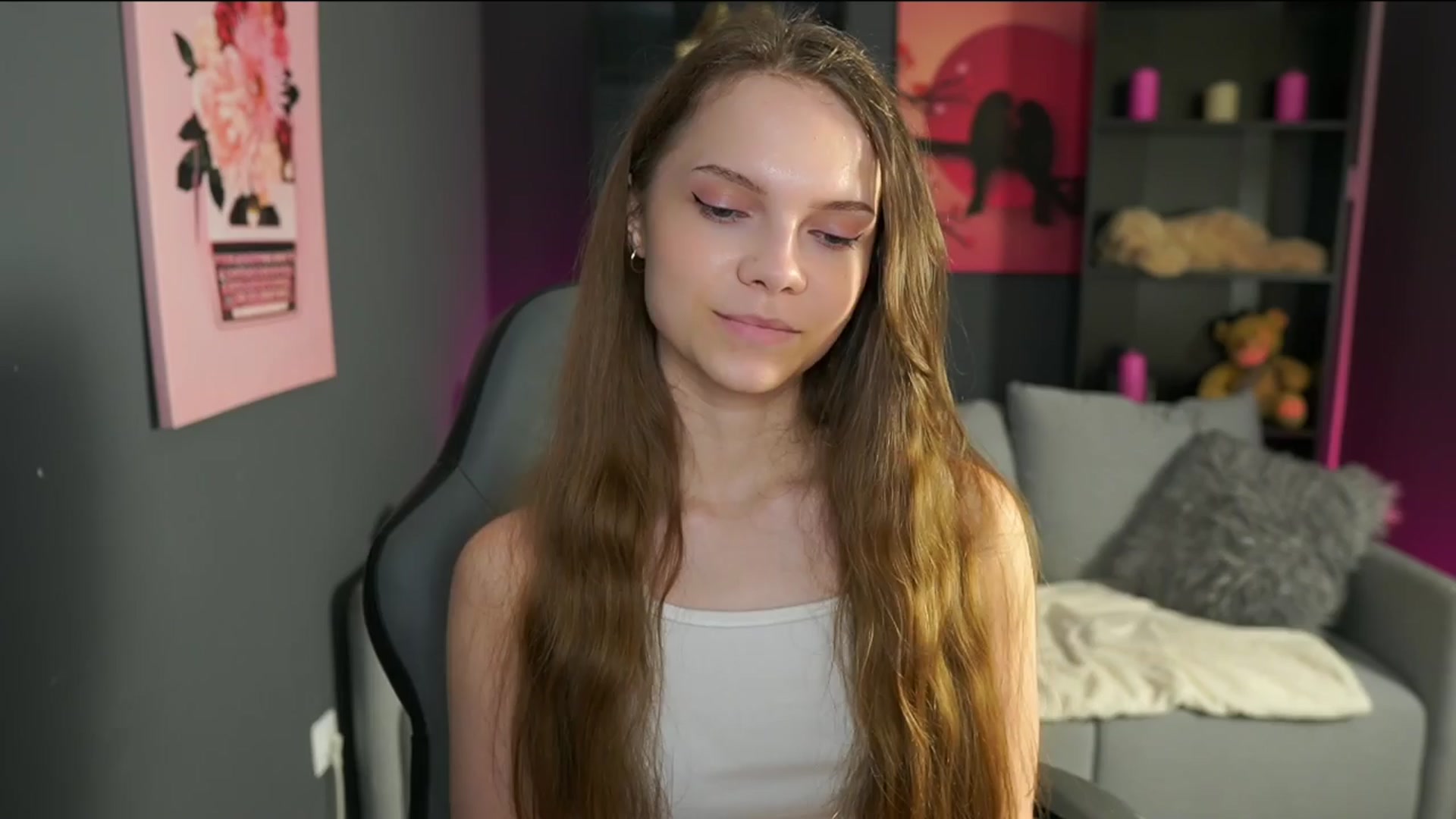 Gallery image thumbnail from Natasha_Malk's myfreecams stream on, 04/07/2024, 18:10 image 12 of 20