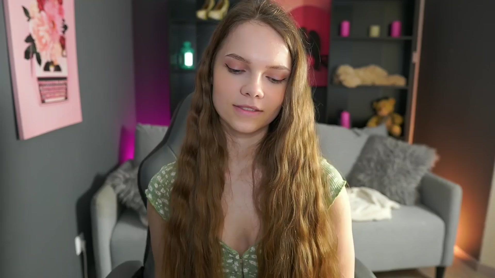 Gallery image thumbnail from Natasha_Malk's myfreecams stream on, 04/10/2024, 12:42 image 6 of 20