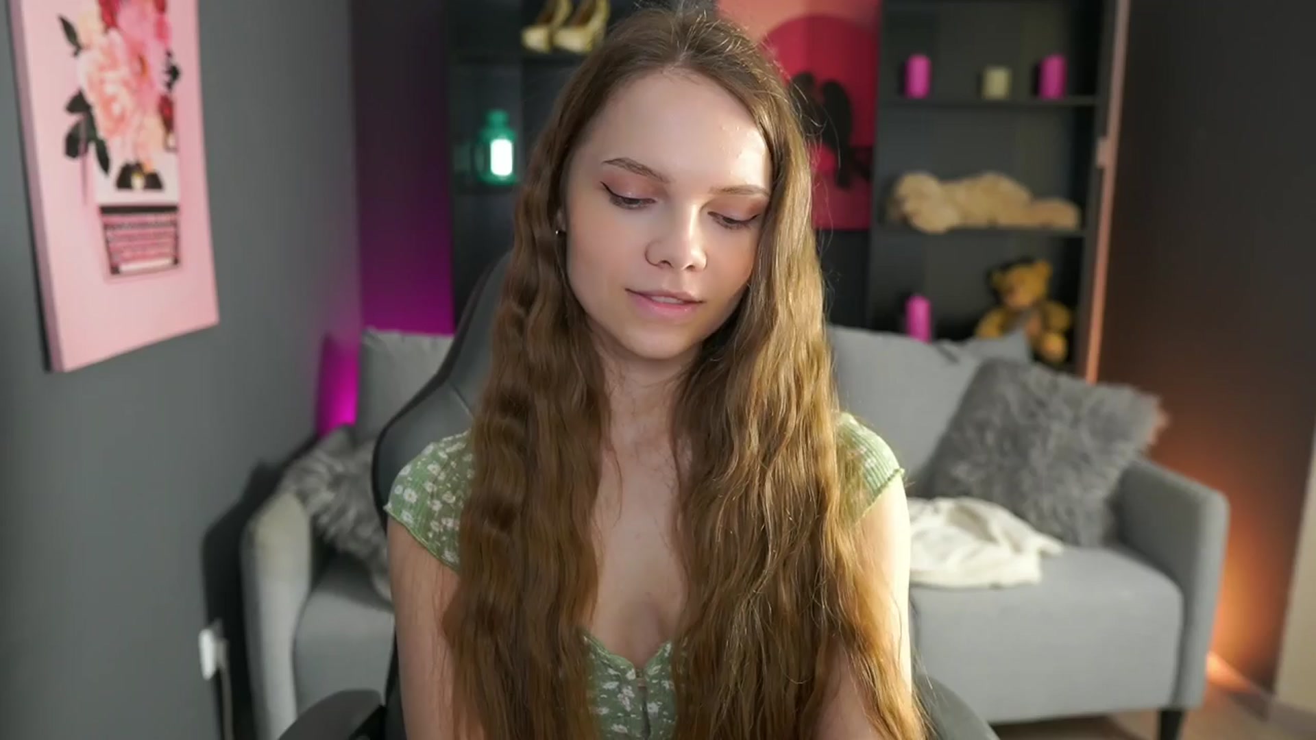 Gallery image thumbnail from Natasha_Malk's myfreecams stream on, 04/10/2024, 12:42 image 5 of 20