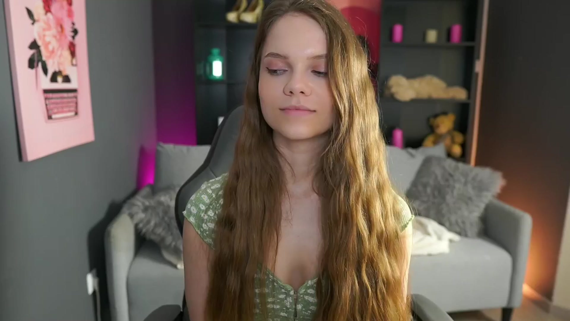 Gallery image thumbnail from Natasha_Malk's myfreecams stream on, 04/10/2024, 15:55 image 4 of 20