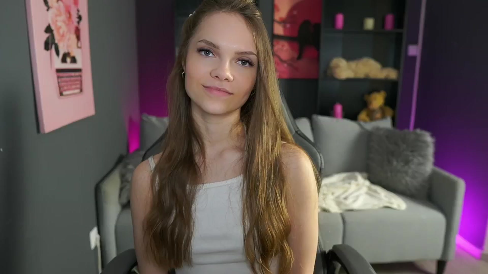 Gallery image thumbnail from Natasha_Malk's myfreecams stream on, 04/17/2024, 16:09 image 6 of 20