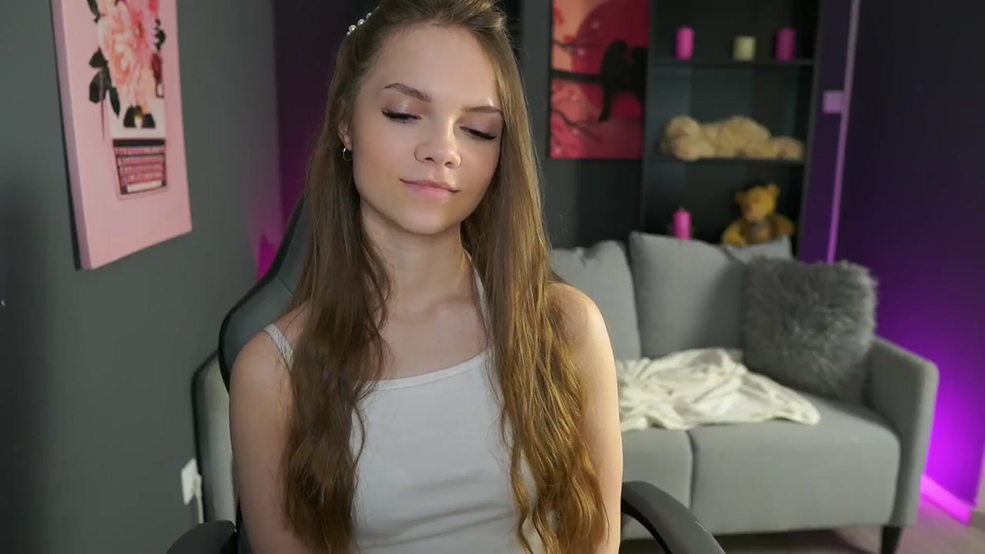Gallery image thumbnail from Natasha_Malk's myfreecams stream on, 04/17/2024, 16:09 image 9 of 20
