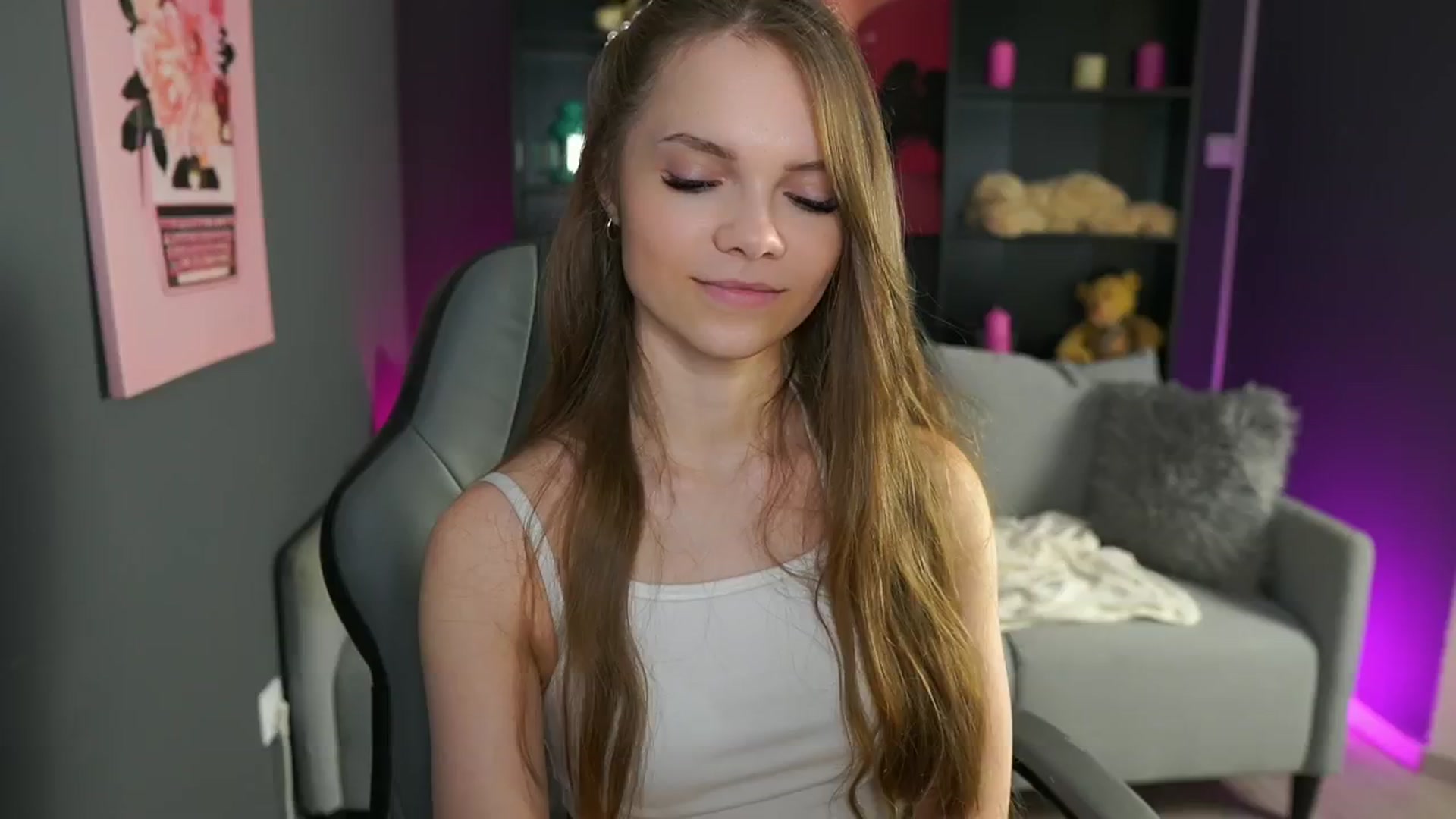 Gallery image thumbnail from Natasha_Malk's myfreecams stream on, 04/17/2024, 17:54 image 10 of 20