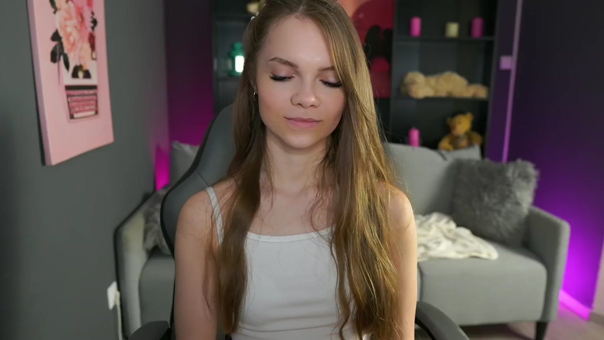 Gallery image thumbnail from Natasha_Malk's myfreecams stream on, 04/17/2024, 17:54 image 9 of 20