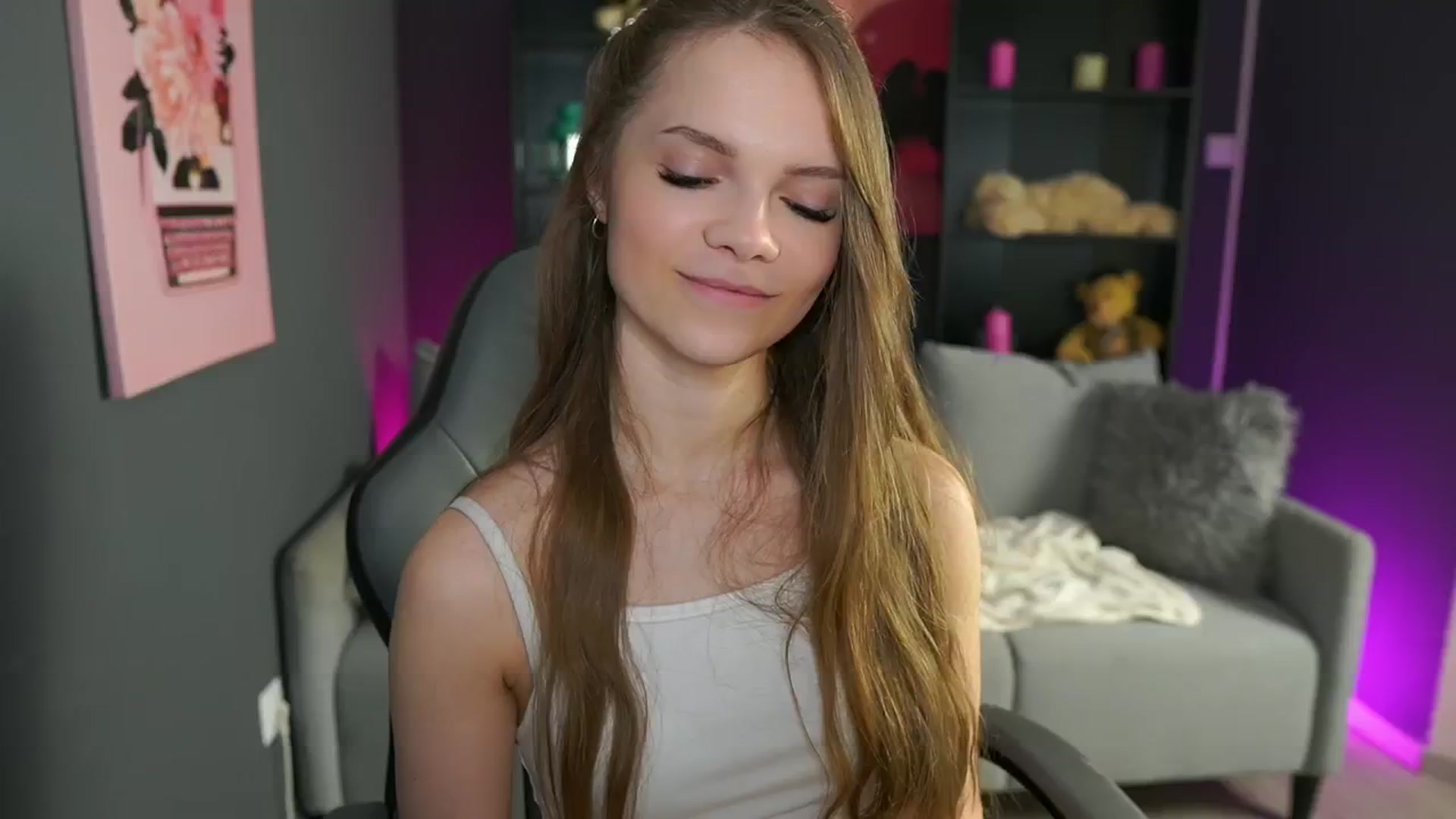 Gallery image thumbnail from Natasha_Malk's myfreecams stream on, 04/17/2024, 17:54 image 20 of 20