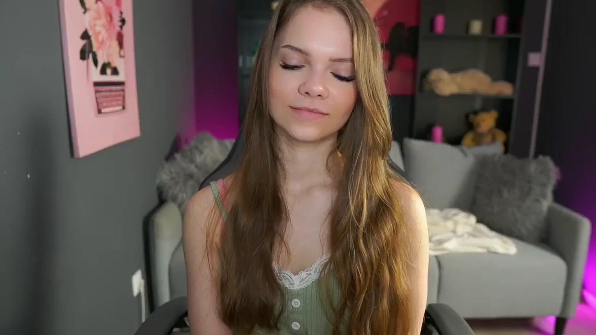 Gallery image thumbnail from Natasha_Malk's myfreecams stream on, 04/18/2024, 14:30 image 13 of 20