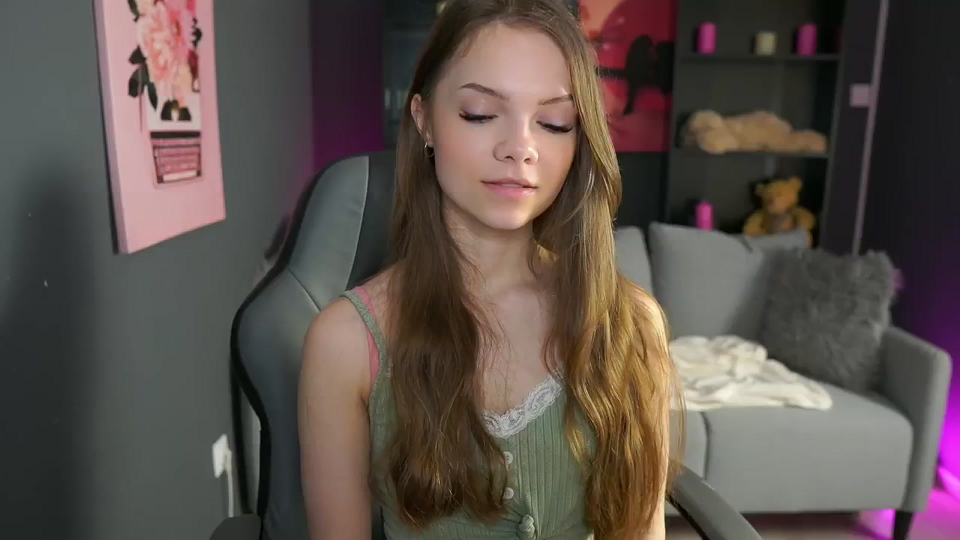 Gallery image thumbnail from Natasha_Malk's myfreecams stream on, 04/18/2024, 14:30 image 5 of 20