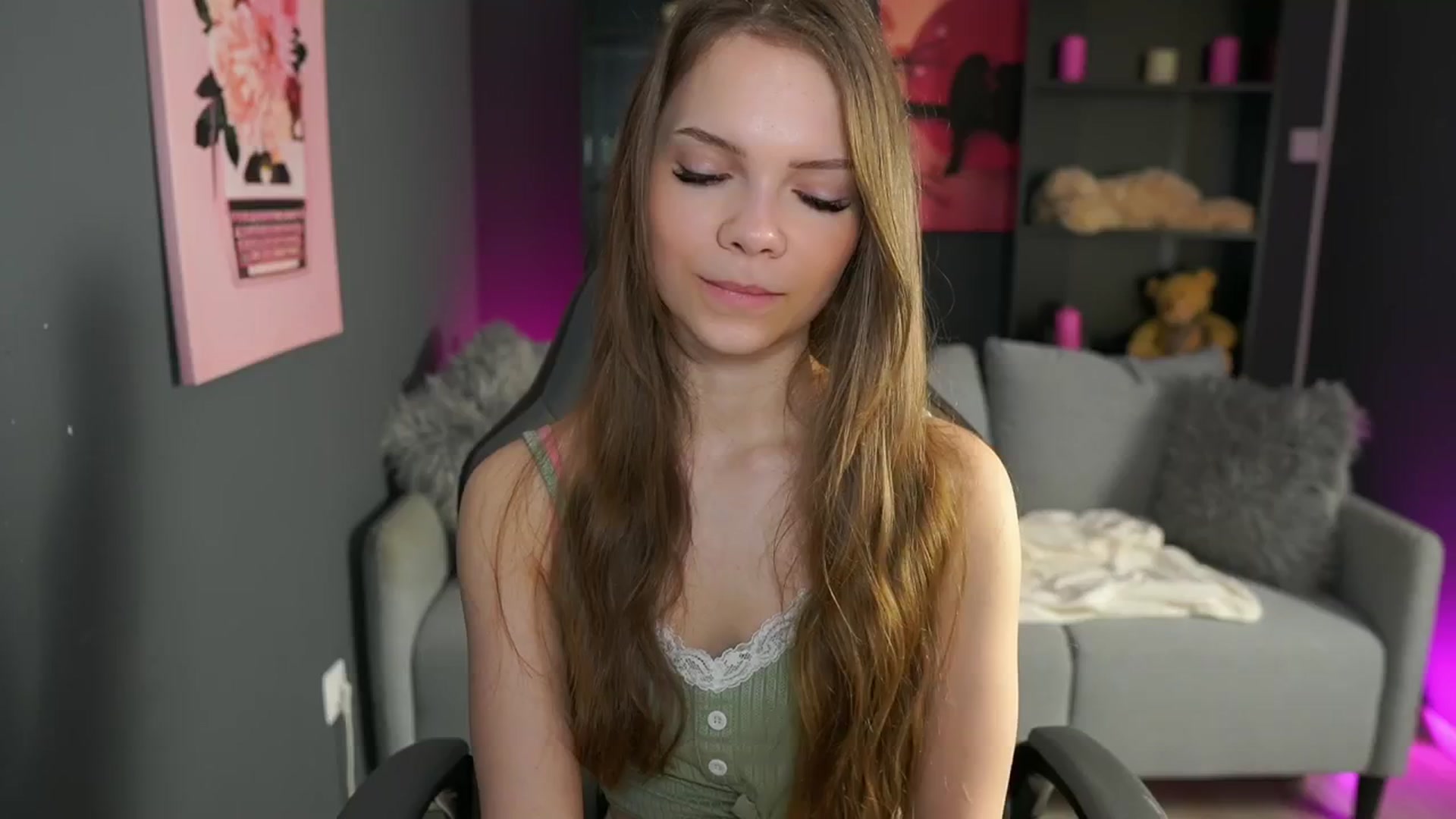 Gallery image thumbnail from Natasha_Malk's myfreecams stream on, 04/18/2024, 14:30 image 9 of 20