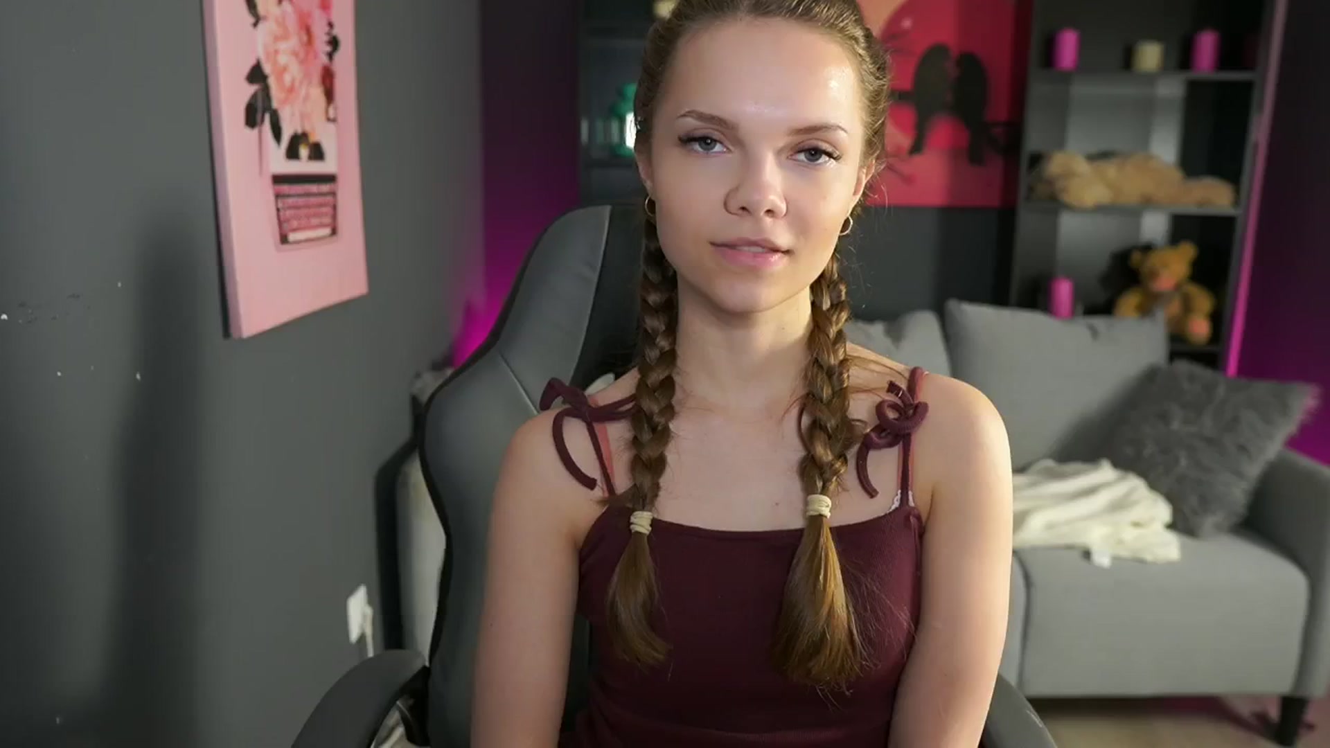 Gallery image thumbnail from Natasha_Malk's myfreecams stream on, 04/21/2024, 18:10 image 18 of 20