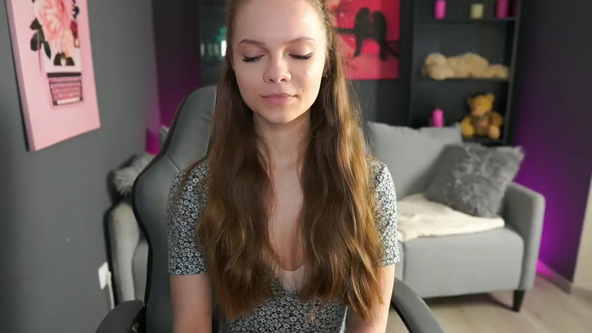 Gallery image thumbnail from Natasha_Malk's myfreecams stream on, 04/27/2024, 10:29 image 15 of 20