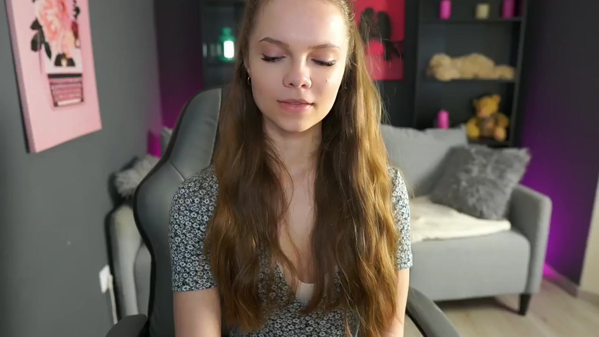 Gallery image thumbnail from Natasha_Malk's myfreecams stream on, 04/27/2024, 11:36 image 14 of 20