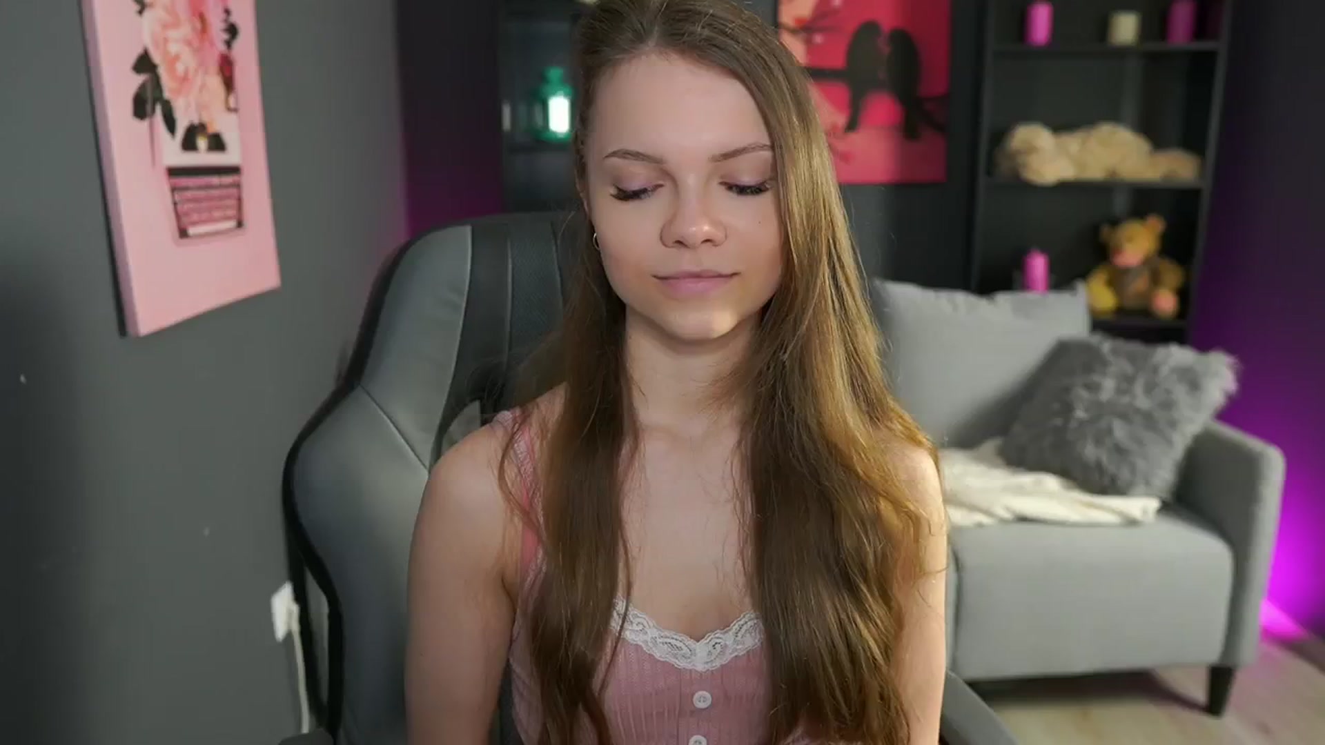 Gallery image thumbnail from Natasha_Malk's myfreecams stream on, 04/28/2024, 11:16 image 19 of 20