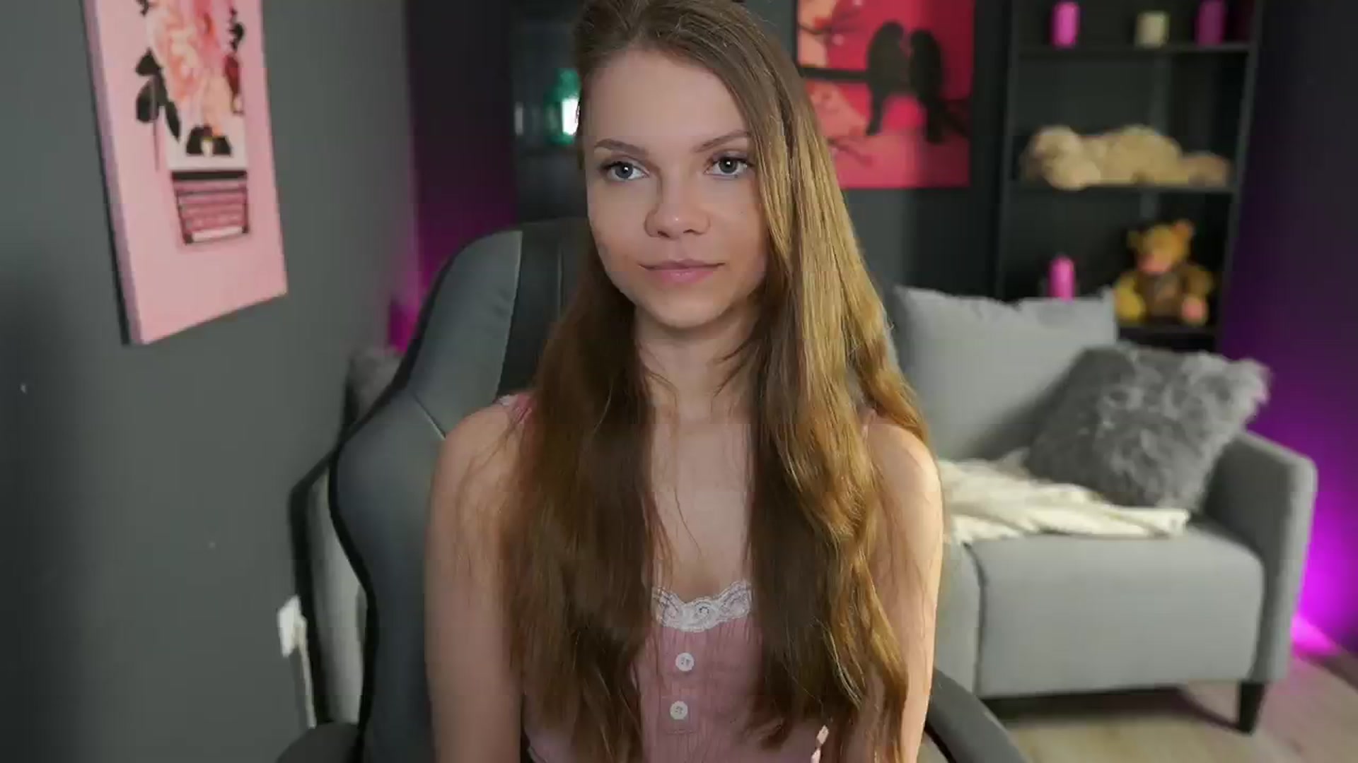 Gallery image thumbnail from Natasha_Malk's myfreecams stream on, 04/28/2024, 14:38 image 2 of 20