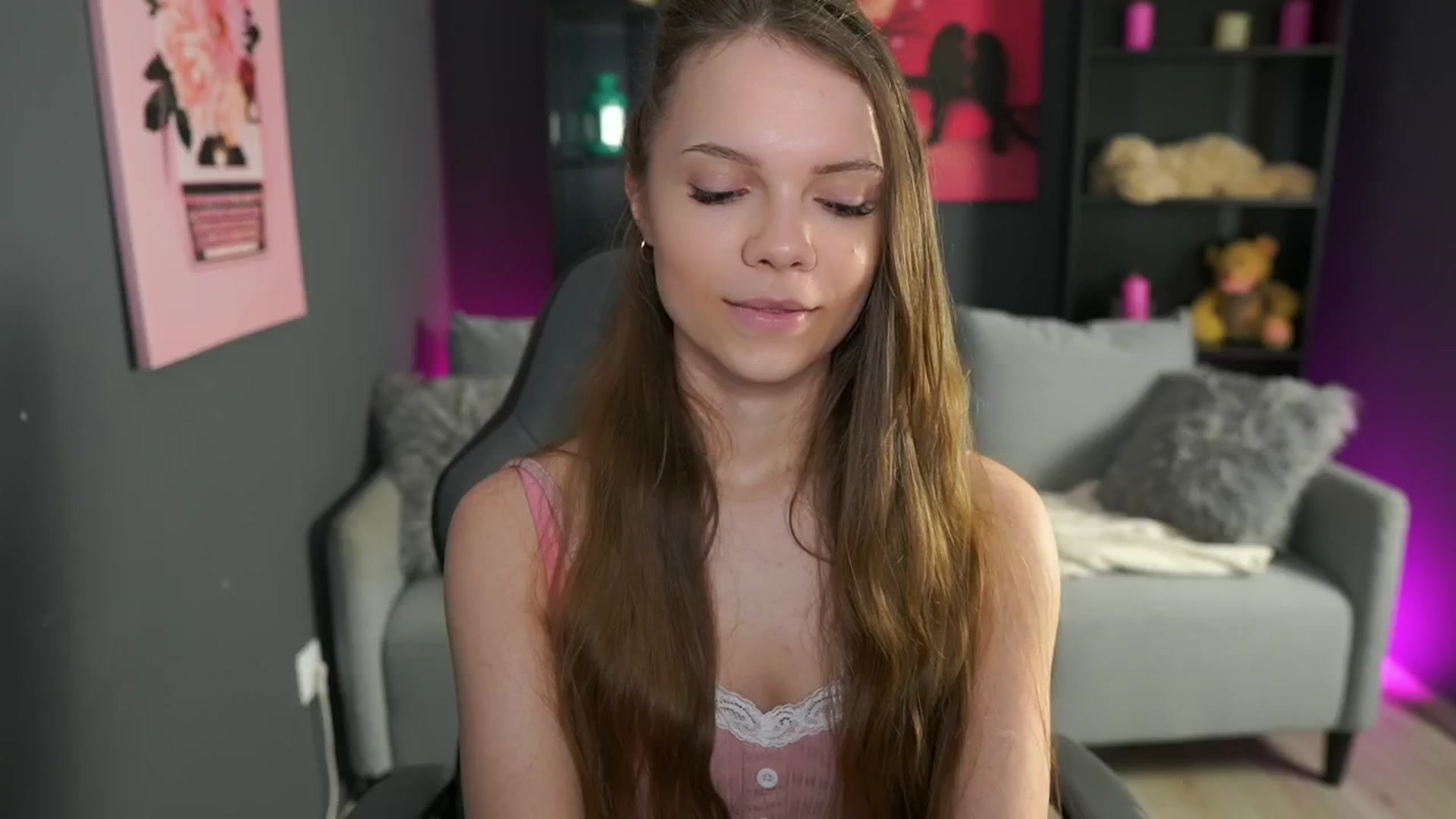Gallery image thumbnail from Natasha_Malk's myfreecams stream on, 04/28/2024, 16:10 image 20 of 20