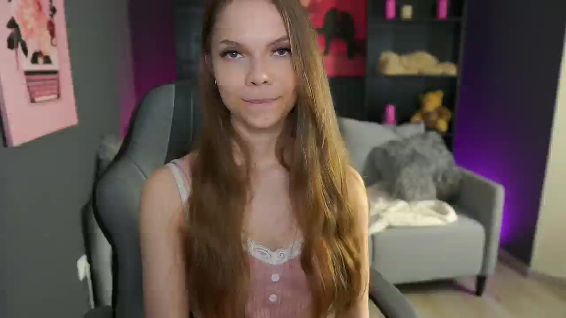 Gallery image thumbnail from Natasha_Malk's myfreecams stream on, 05/04/2024, 13:30 image 6 of 20