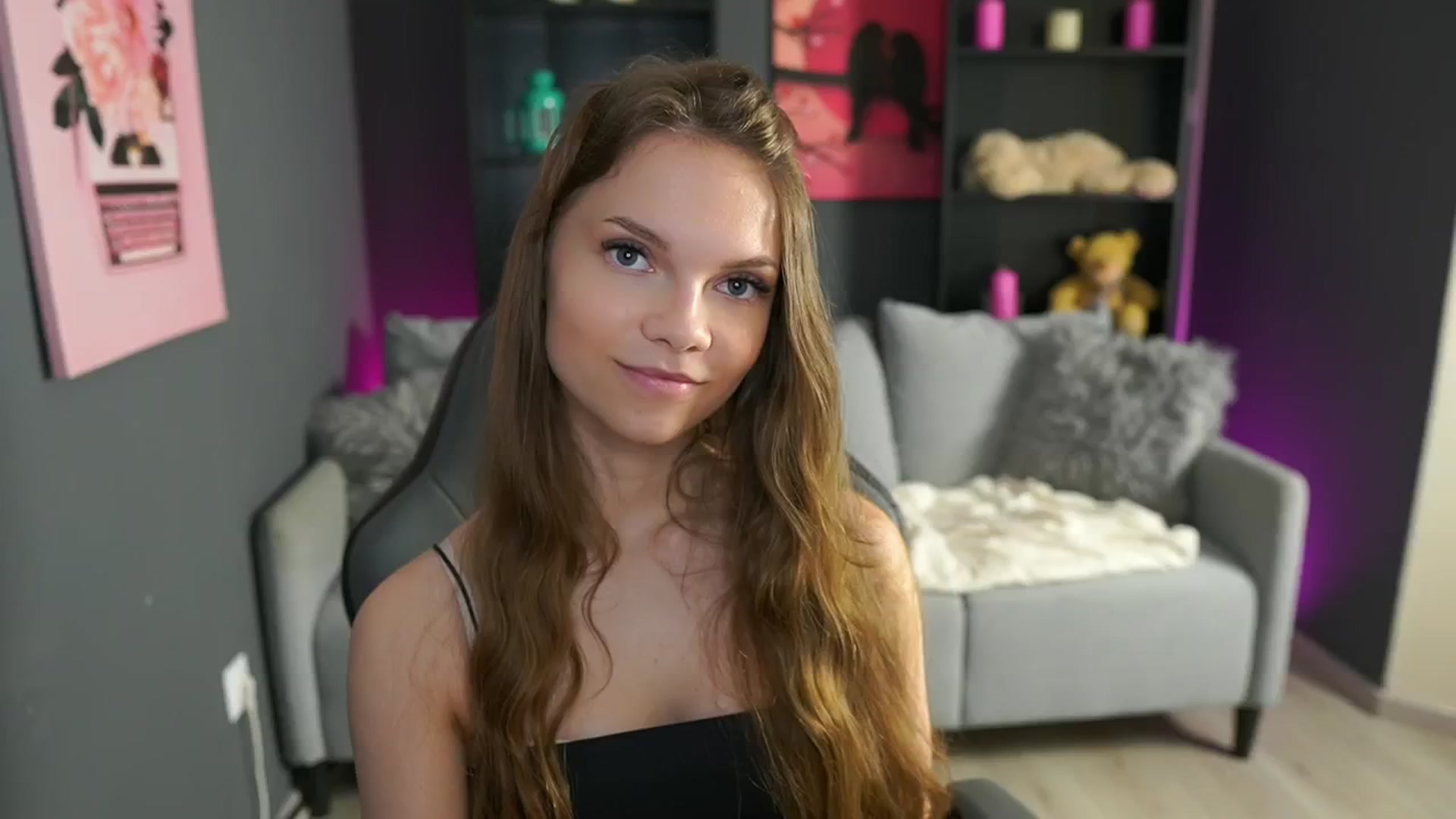 Gallery image thumbnail from Natasha_Malk's myfreecams stream on, 05/09/2024, 17:25 image 14 of 20