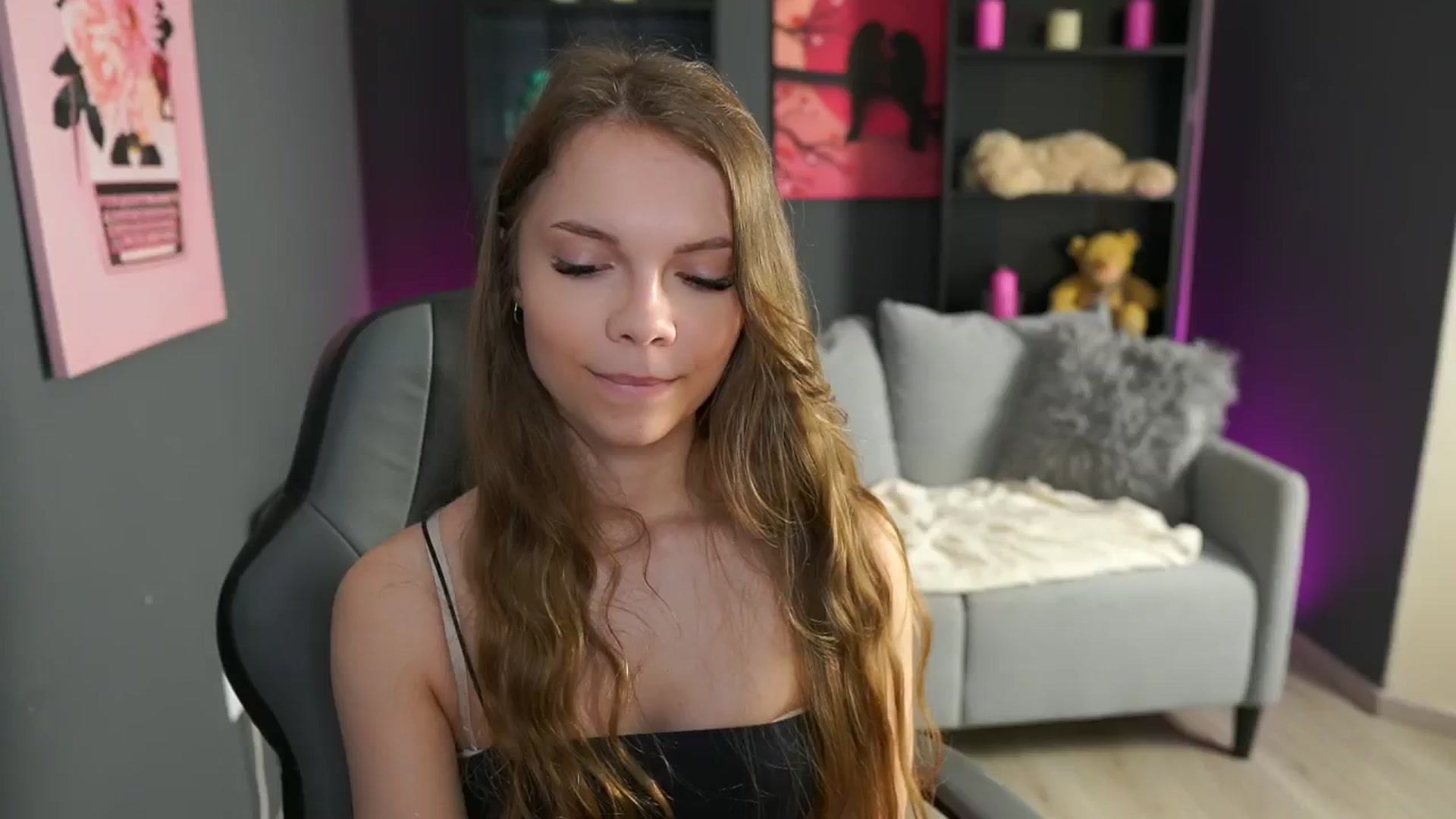 Gallery image thumbnail from Natasha_Malk's myfreecams stream on, 05/09/2024, 17:25 image 6 of 20
