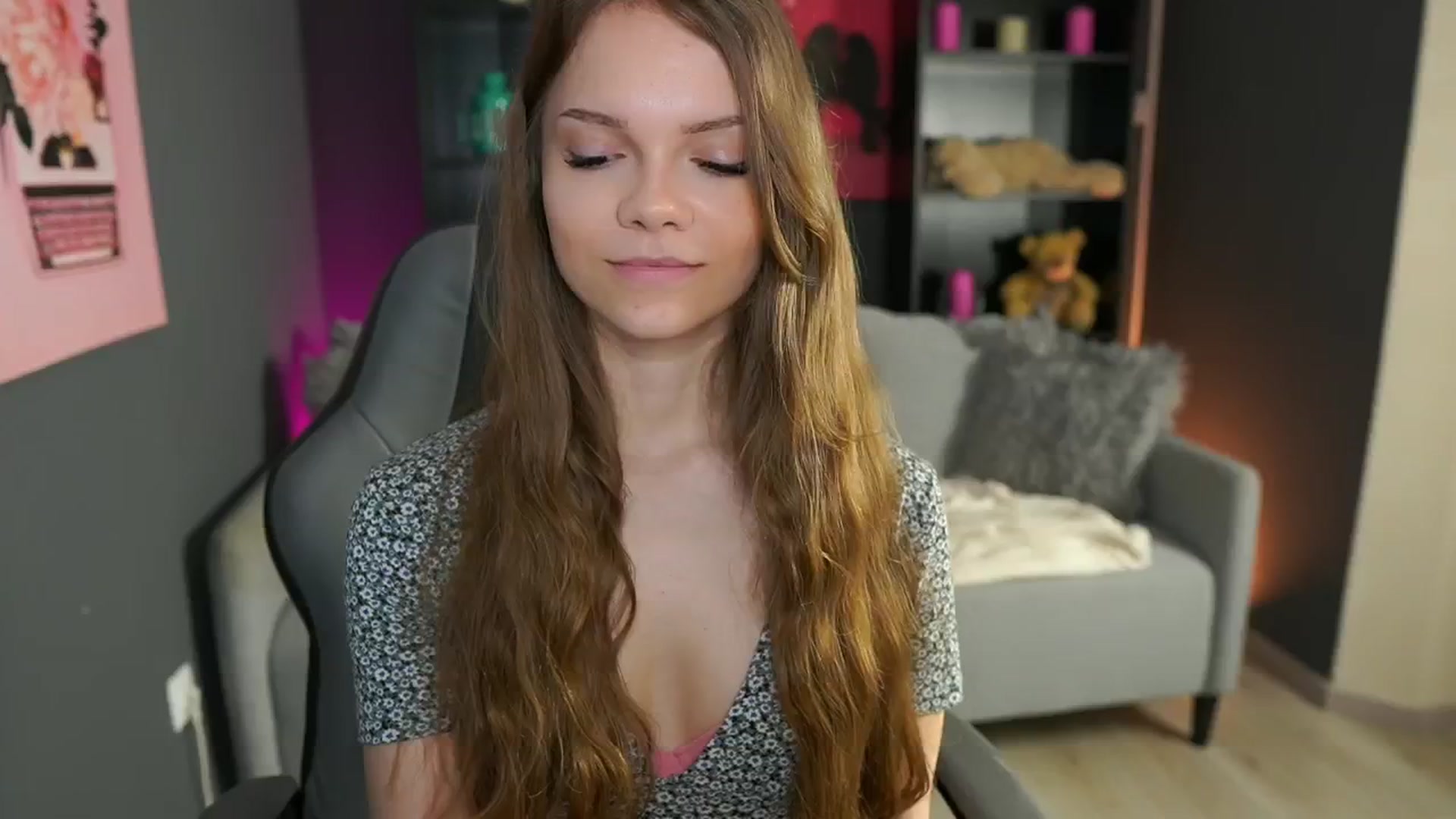 Gallery image thumbnail from Natasha_Malk's myfreecams stream on, 05/10/2024, 15:17 image 9 of 20
