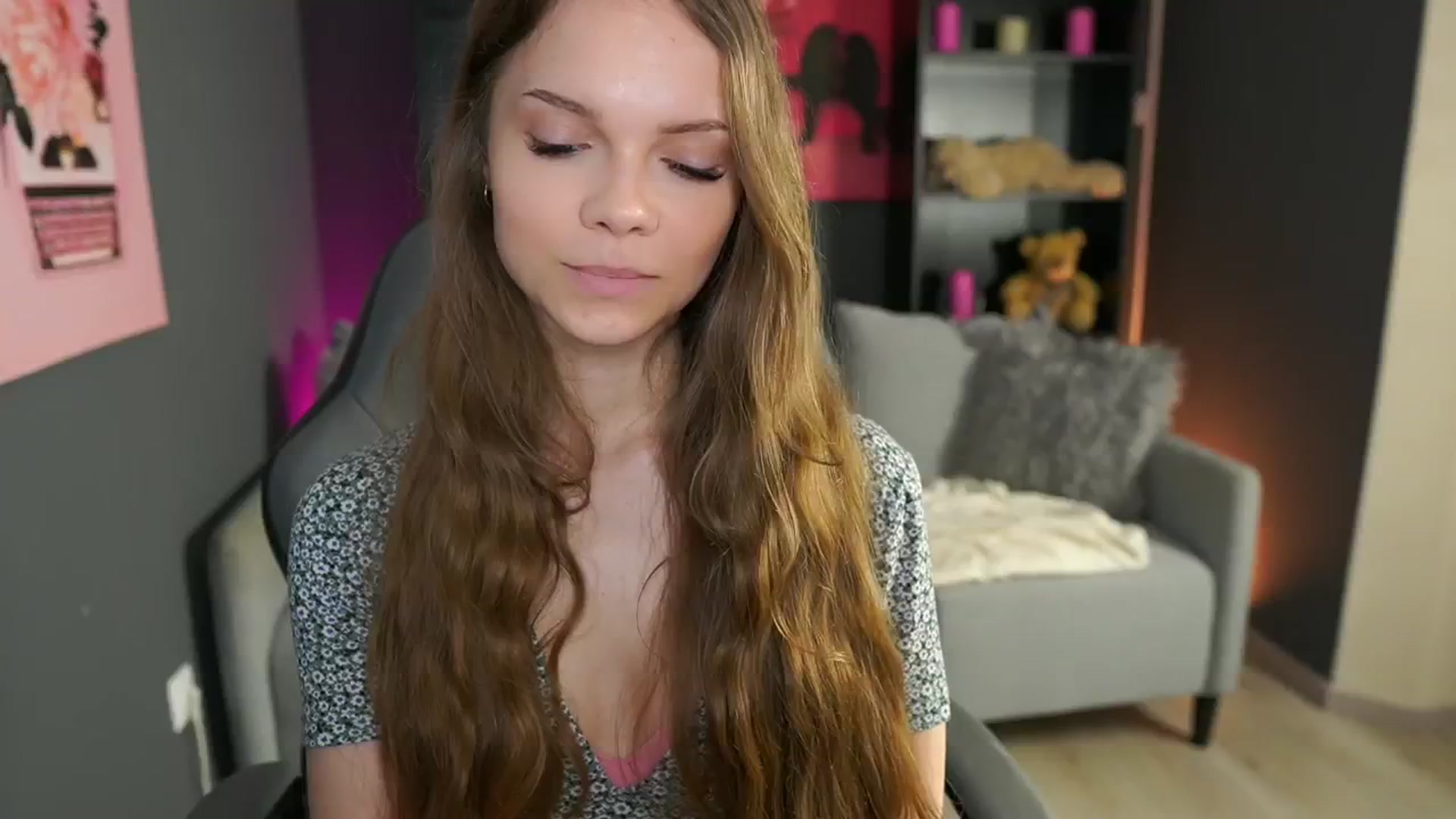 Gallery image thumbnail from Natasha_Malk's myfreecams stream on, 05/10/2024, 18:14 image 4 of 20