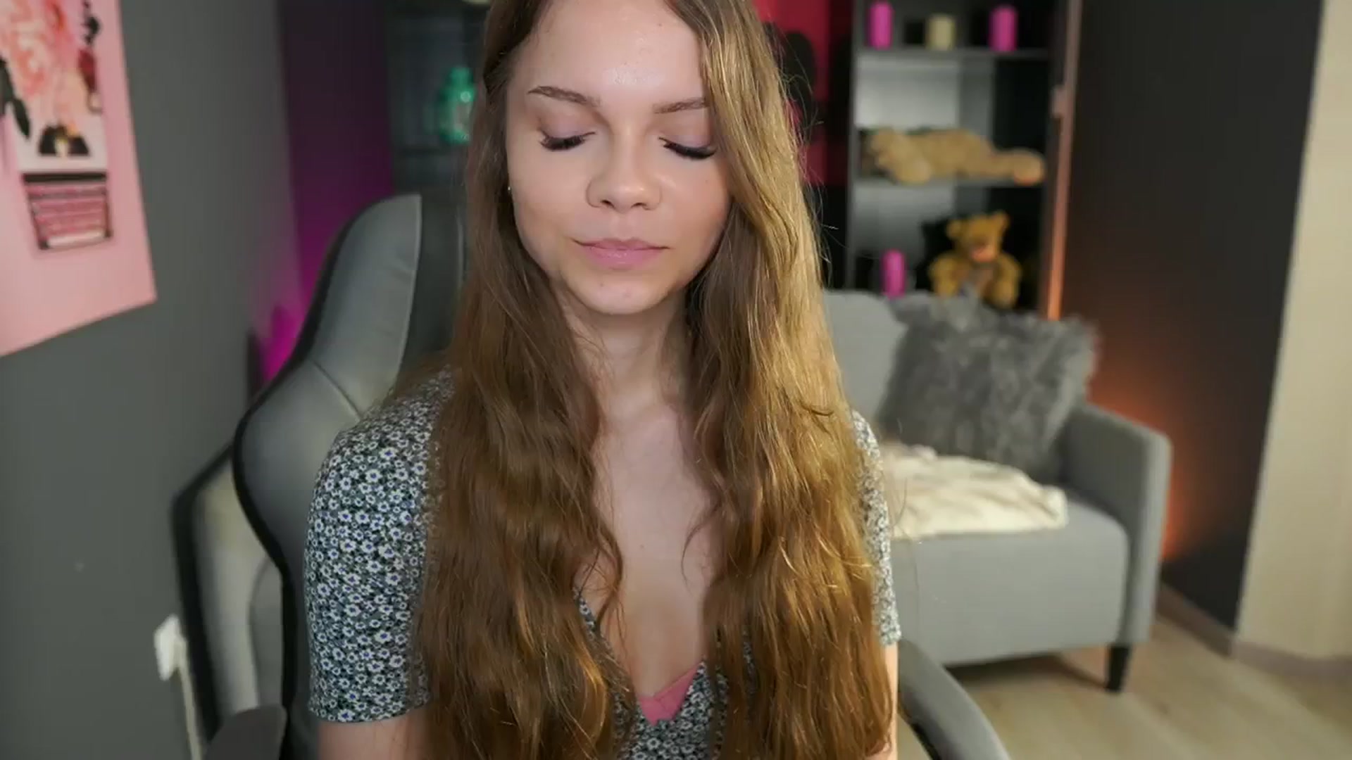 Gallery image thumbnail from Natasha_Malk's myfreecams stream on, 05/10/2024, 18:14 image 16 of 20