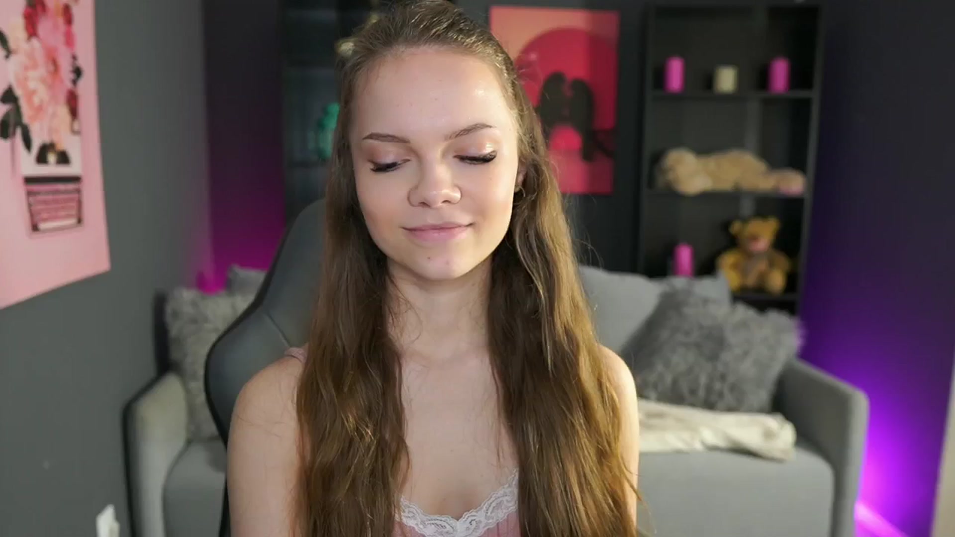 Gallery image thumbnail from Natasha_Malk's myfreecams stream on, 05/12/2024, 10:16 image 7 of 20