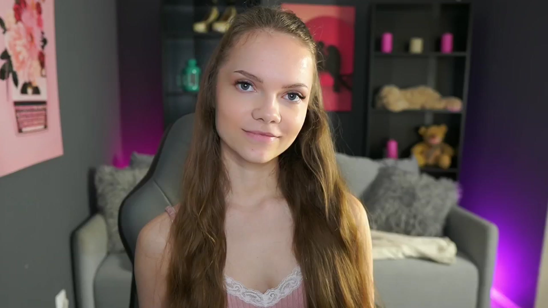 Gallery image thumbnail from Natasha_Malk's myfreecams stream on, 05/12/2024, 10:16 image 12 of 20