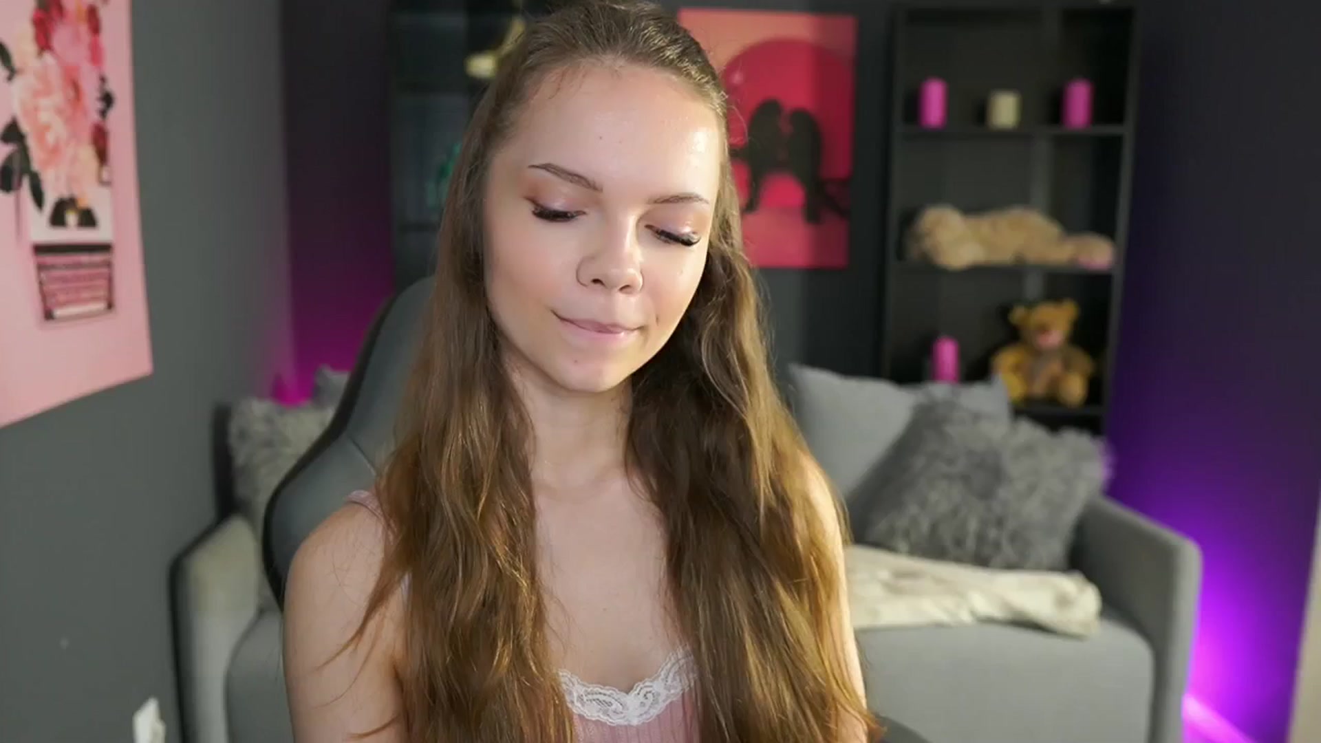 Gallery image thumbnail from Natasha_Malk's myfreecams stream on, 05/12/2024, 10:16 image 15 of 20