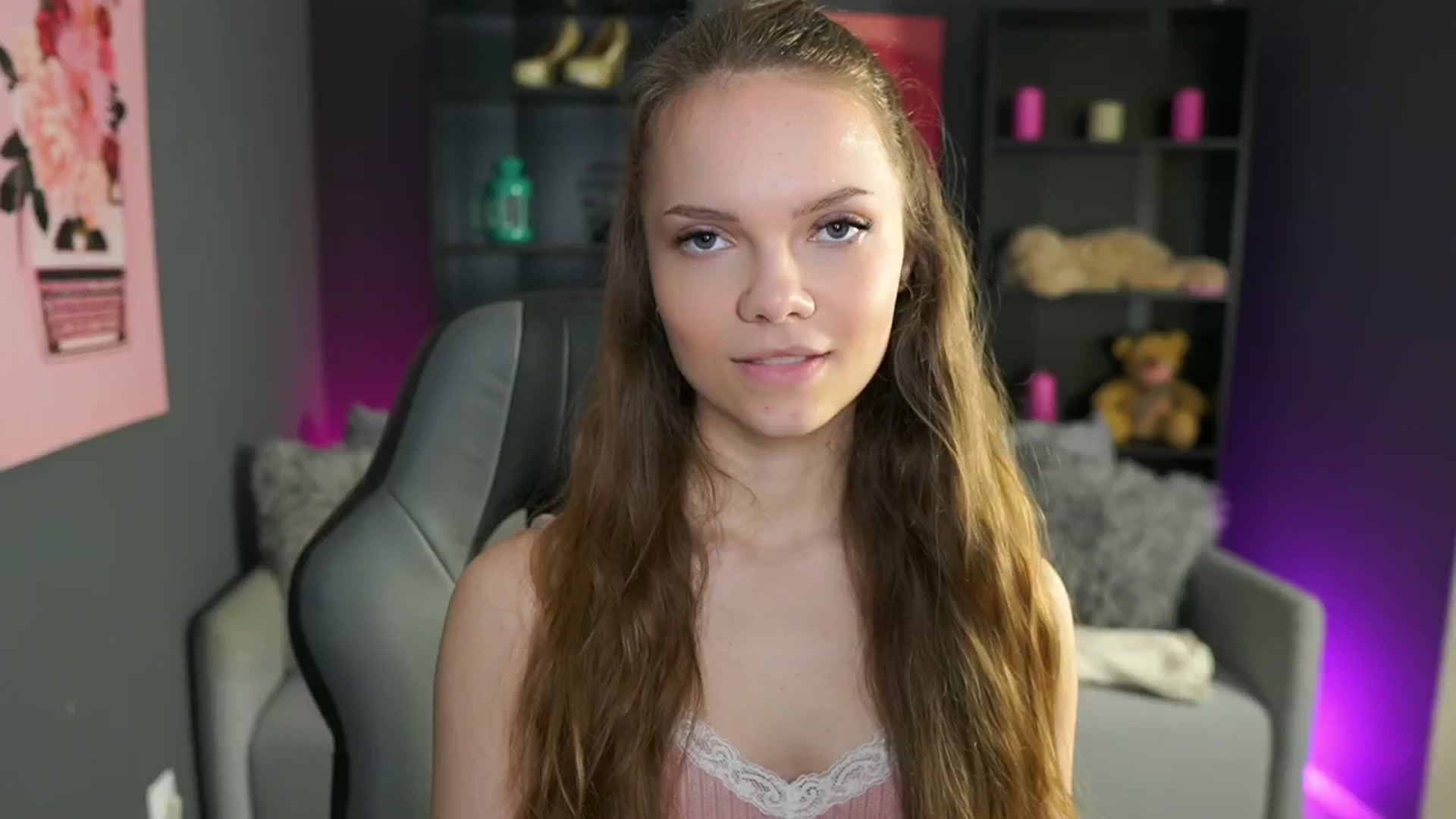 Gallery image thumbnail from Natasha_Malk's myfreecams stream on, 05/12/2024, 11:01 image 3 of 20