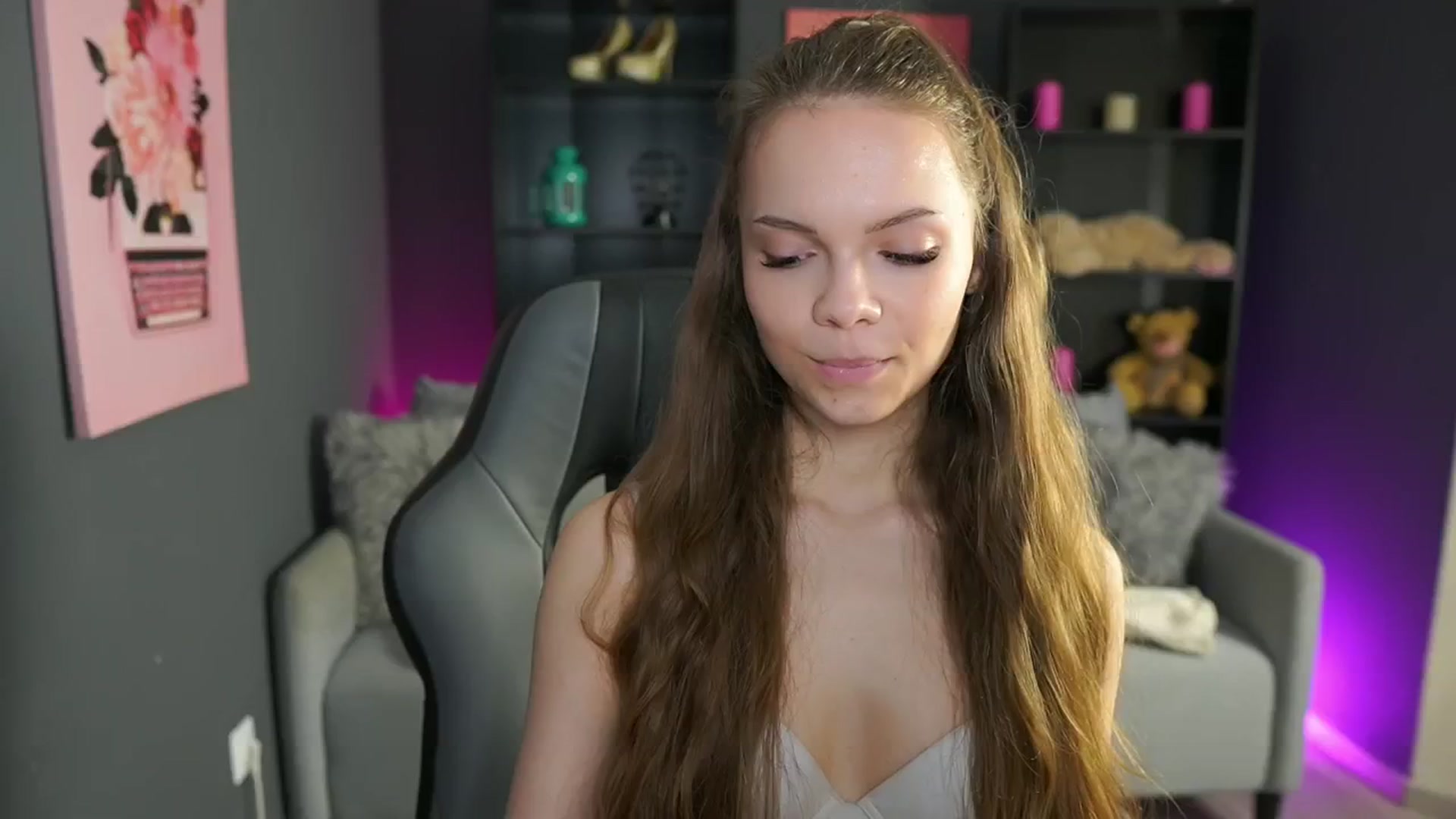 Gallery image thumbnail from Natasha_Malk's myfreecams stream on, 05/12/2024, 13:36 image 20 of 20