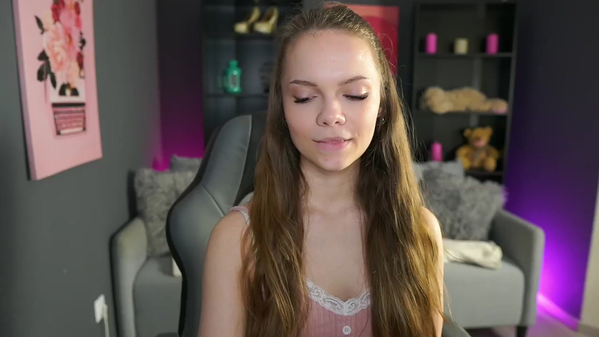 Gallery image thumbnail from Natasha_Malk's myfreecams stream on, 05/12/2024, 13:36 image 9 of 20