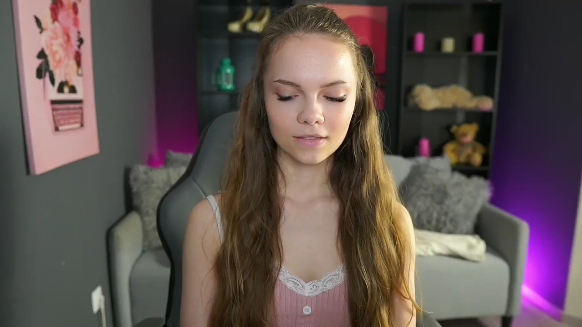 Gallery image thumbnail from Natasha_Malk's myfreecams stream on, 05/12/2024, 14:14 image 19 of 20
