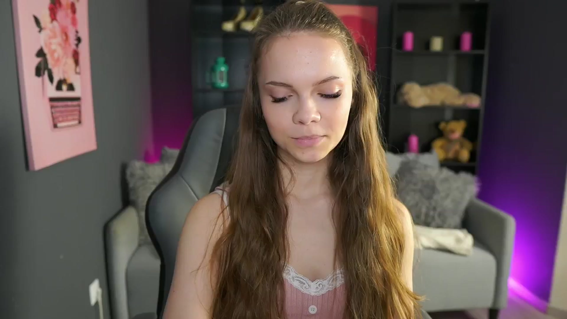 Gallery image thumbnail from Natasha_Malk's myfreecams stream on, 05/12/2024, 14:14 image 10 of 20