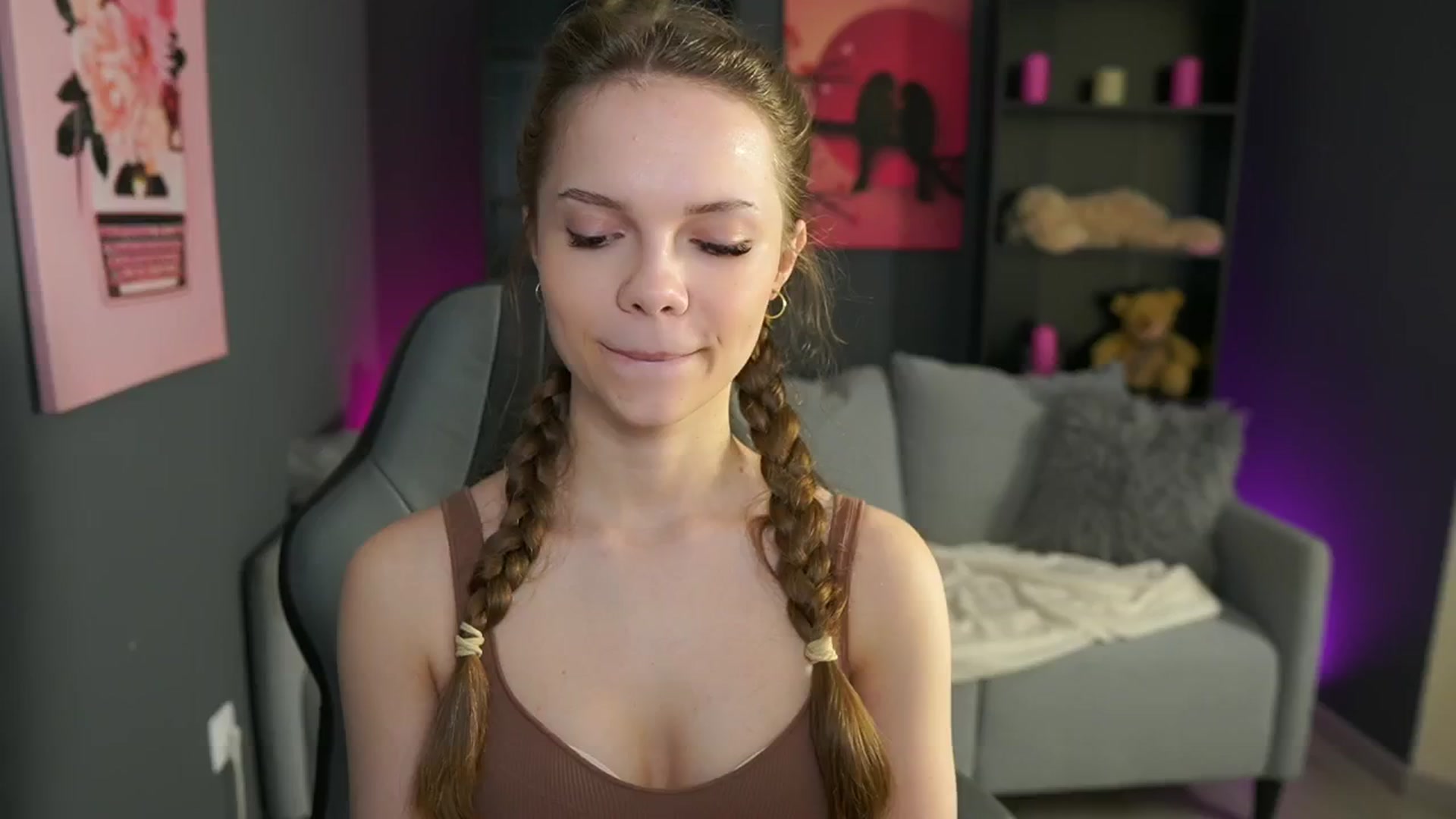 Gallery image thumbnail from Natasha_Malk's myfreecams stream on, 05/18/2024, 11:48 image 4 of 20