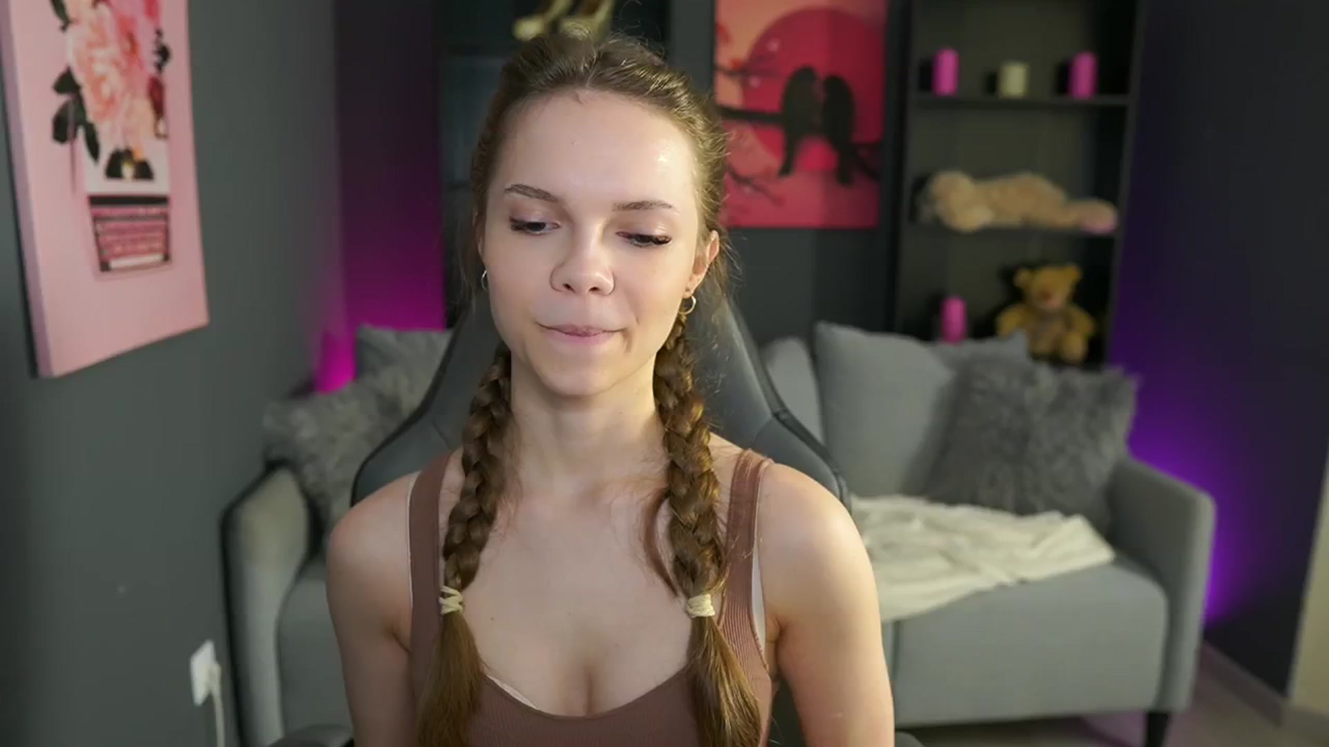 Gallery image thumbnail from Natasha_Malk's myfreecams stream on, 05/18/2024, 13:40 image 10 of 20