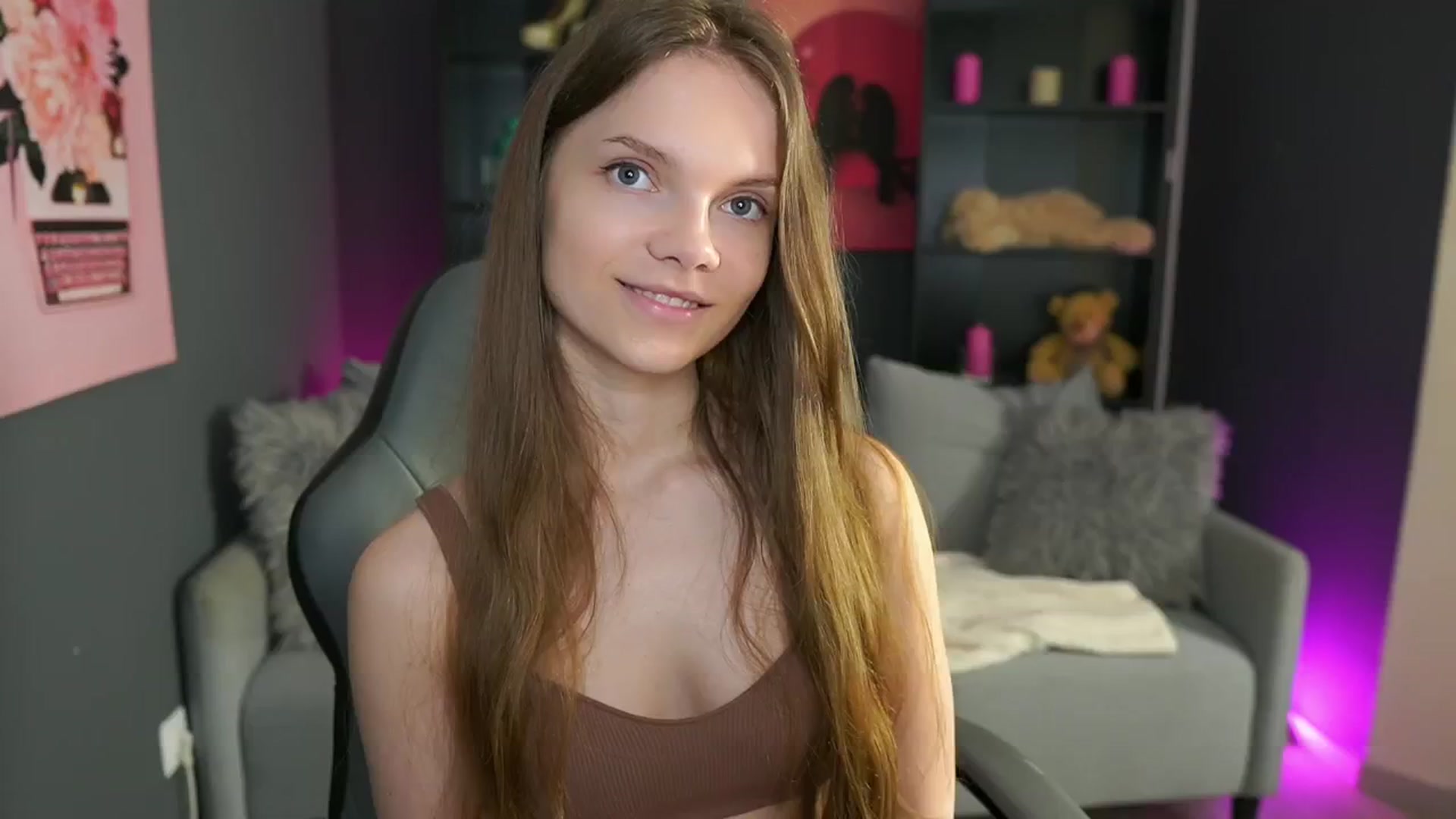 Gallery image thumbnail from Natasha_Malk's myfreecams stream on, 05/22/2024, 18:05 image 13 of 20
