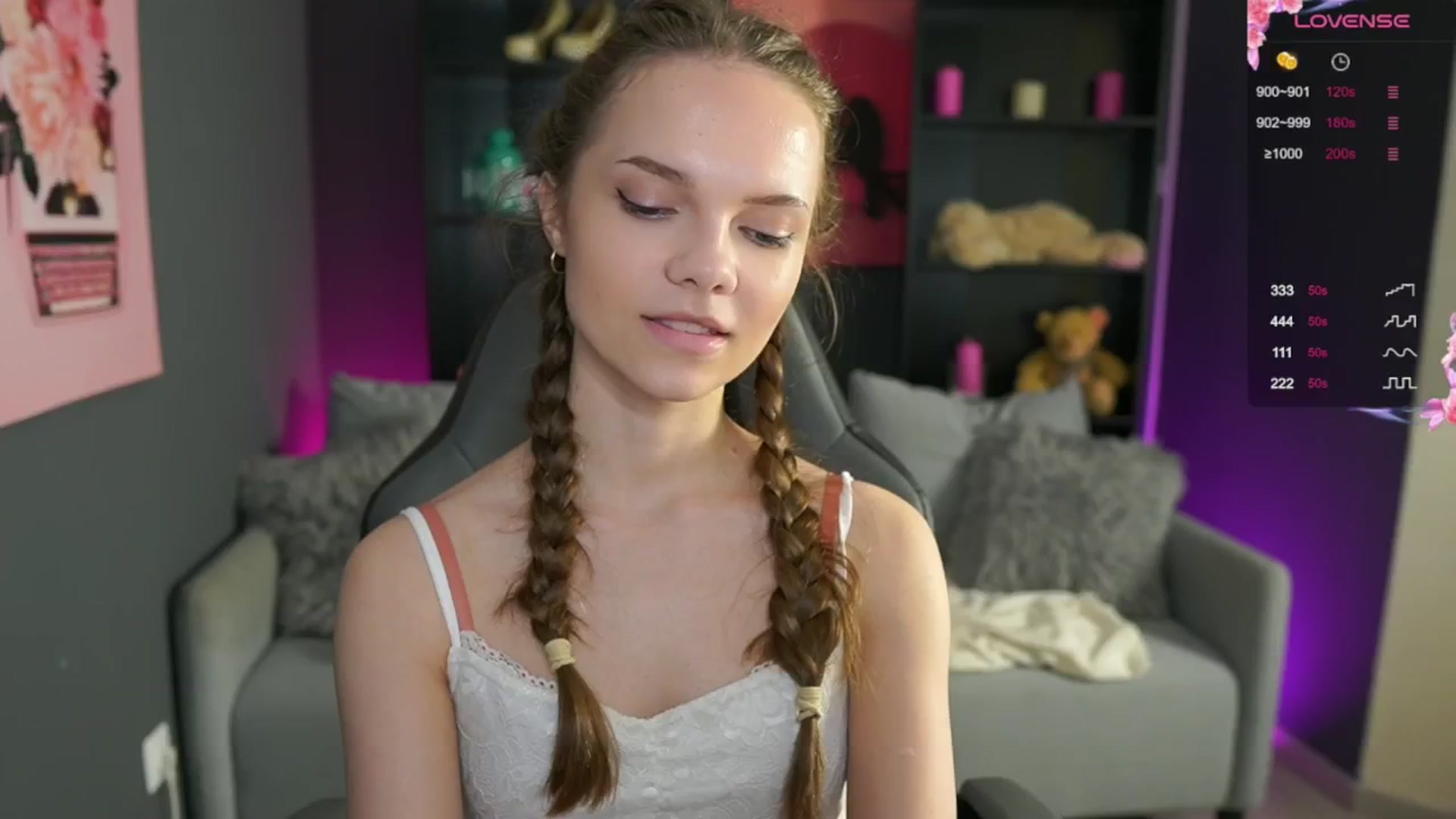 Gallery image thumbnail from Natasha_Malk's myfreecams stream on, 05/26/2024, 18:29 image 15 of 20