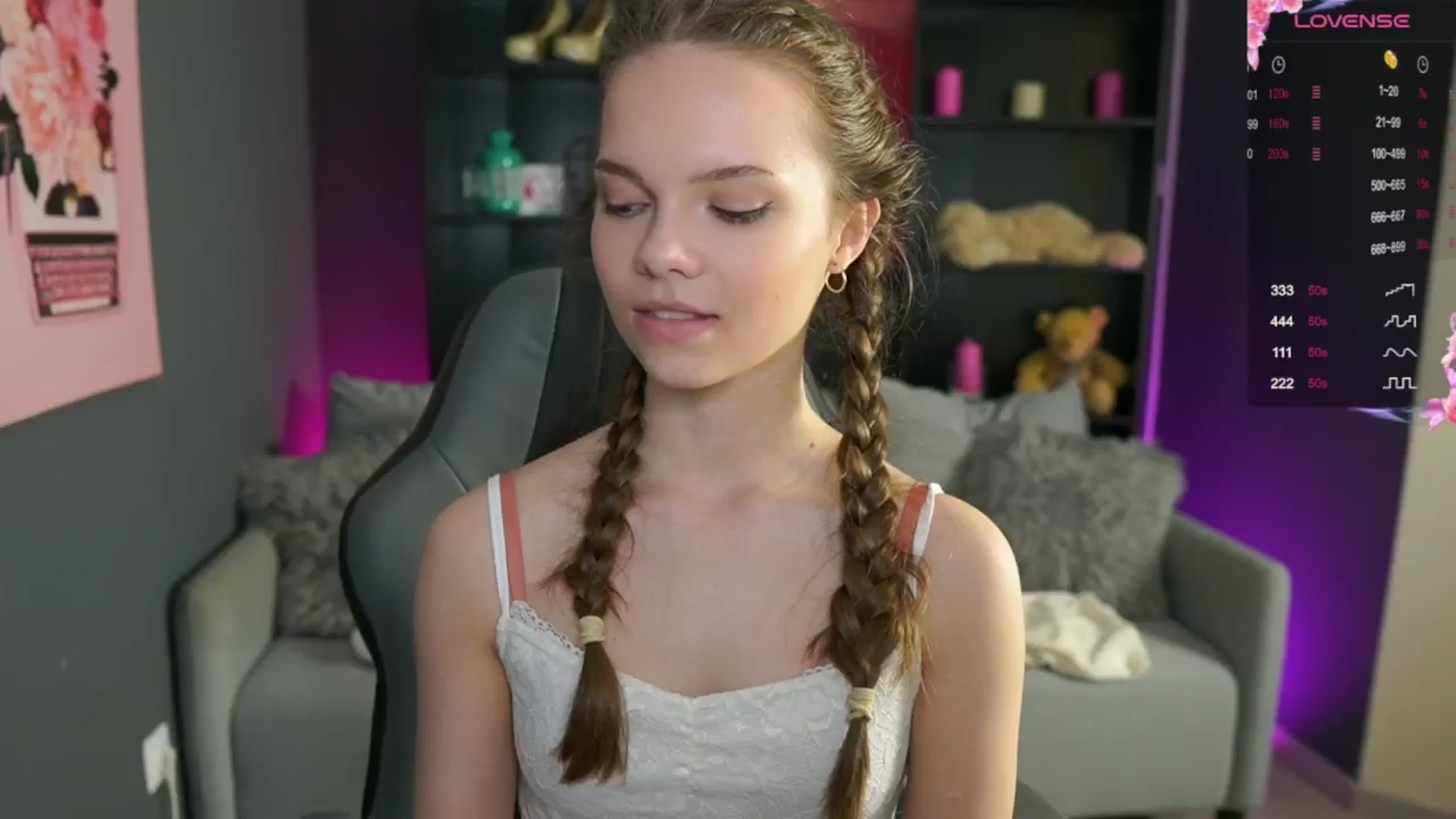 Gallery image thumbnail from Natasha_Malk's myfreecams stream on, 05/26/2024, 18:29 image 17 of 20