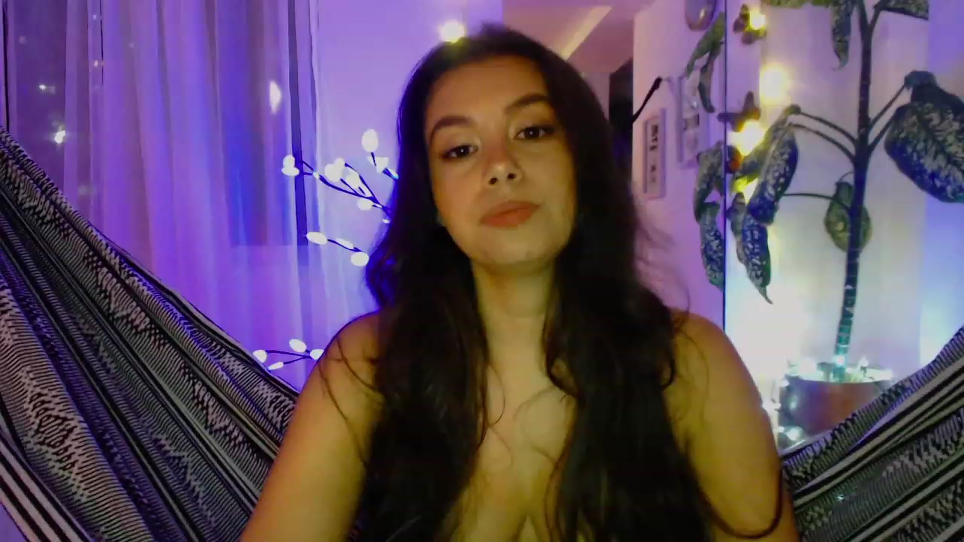 Gallery image thumbnail from Natha_Jones's myfreecams stream on, 12/11/2022, 05:29 image 14 of 20