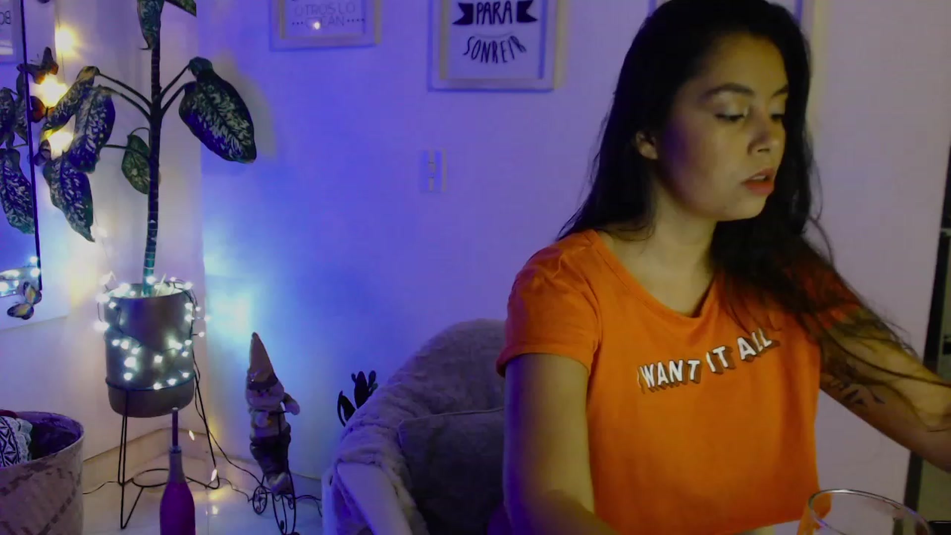 Gallery image thumbnail from Natha_Jones's myfreecams stream on, 12/16/2022, 02:01 image 4 of 20