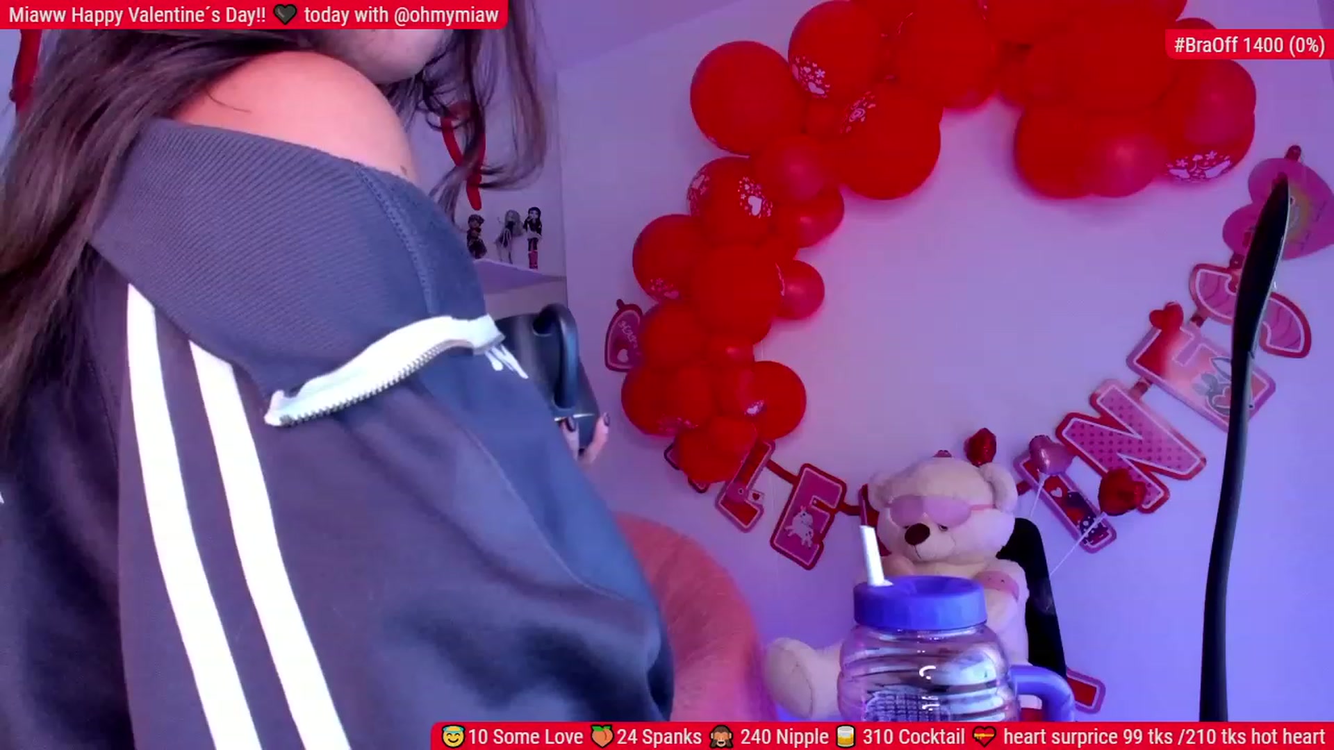 Gallery image thumbnail from Natha_Jones's myfreecams stream on, 02/16/2023, 01:13 image 4 of 20